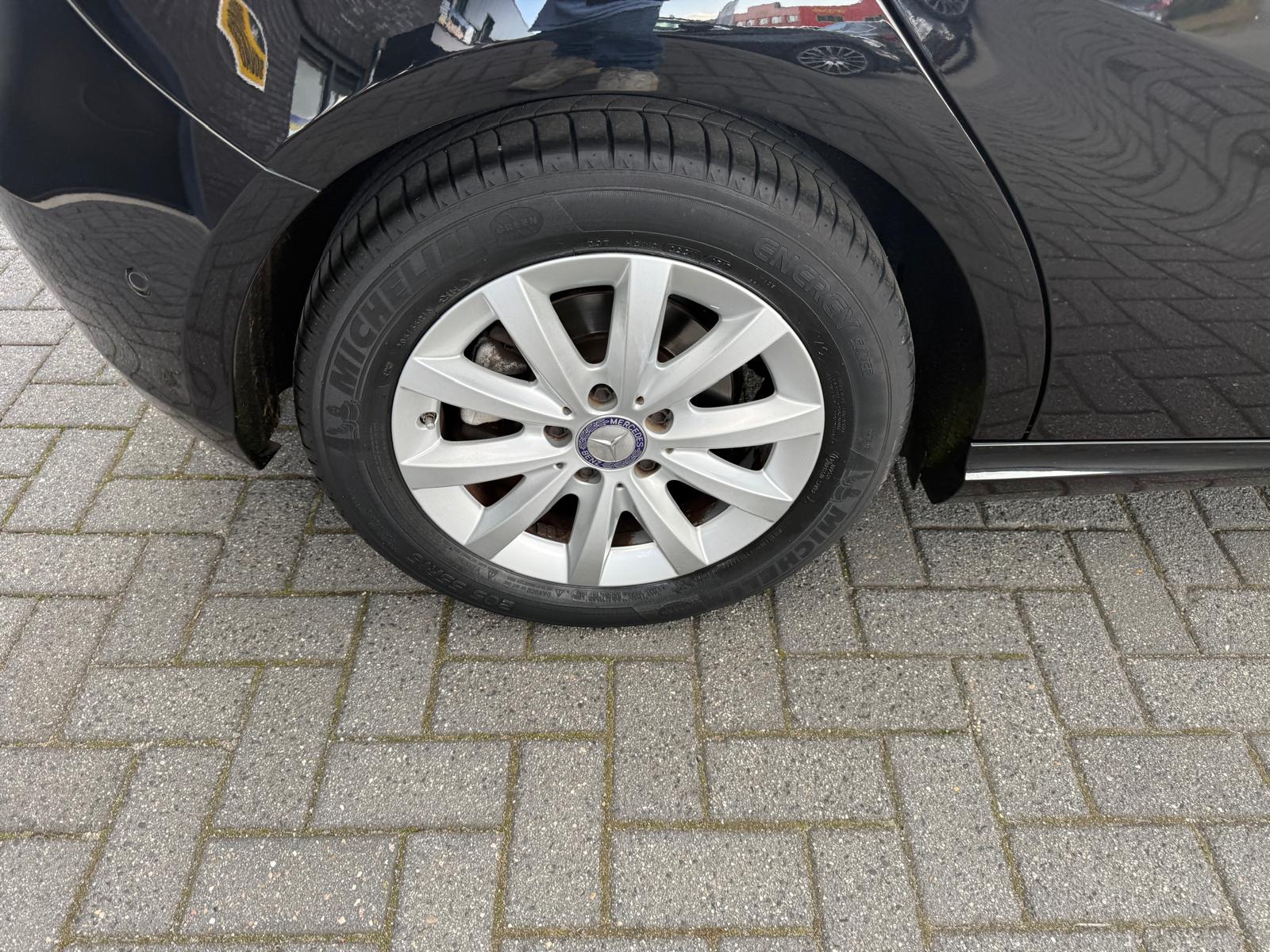 Foto van Mercedes-Benz A 180