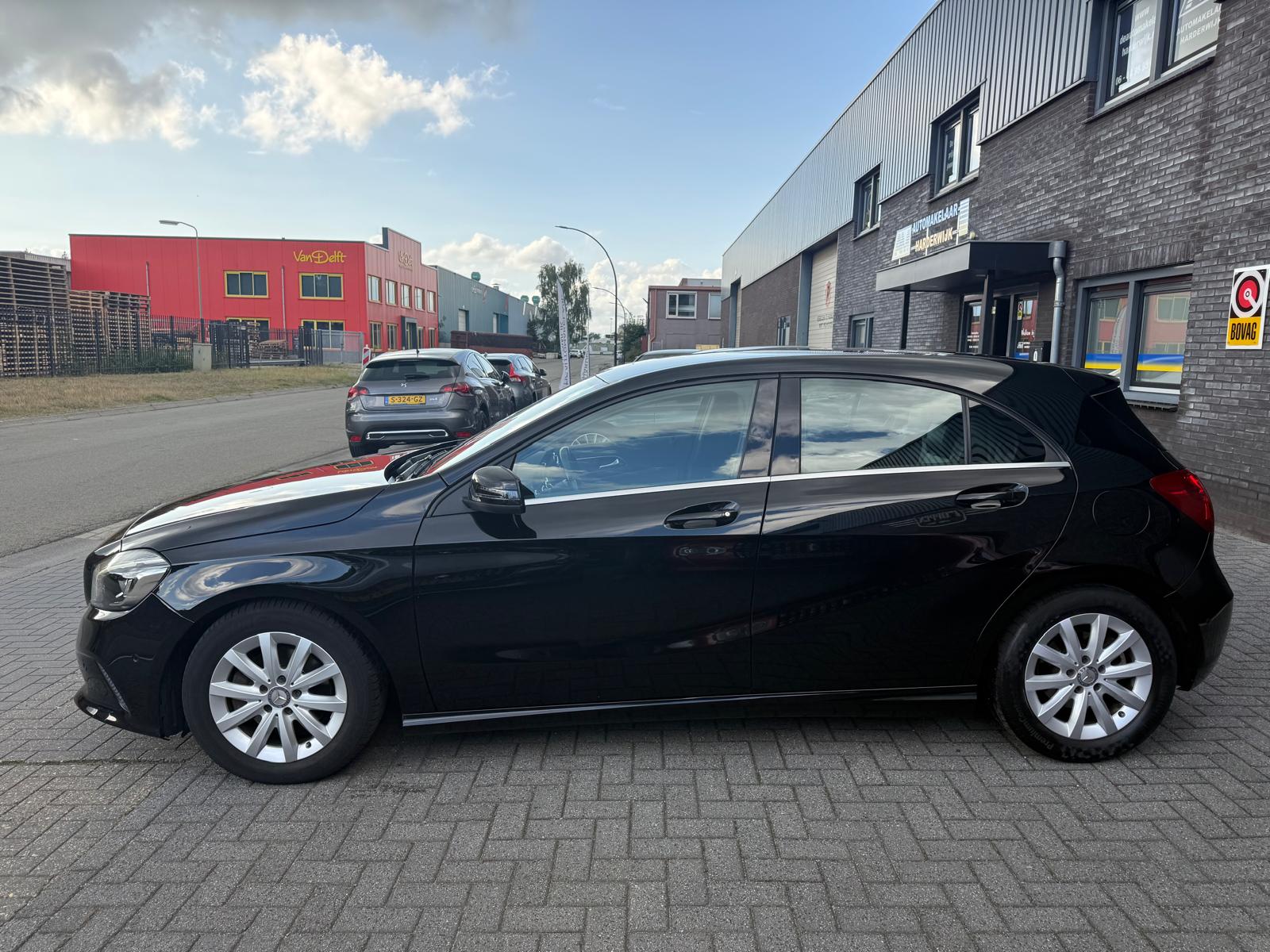 Foto van Mercedes-Benz A 180