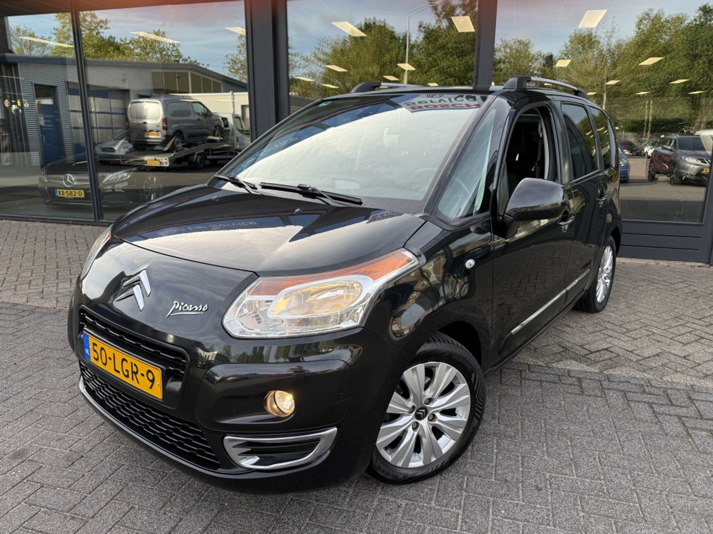 Citroen C3 Picasso 1.4 VTi Exclusive 2010 - voorkant