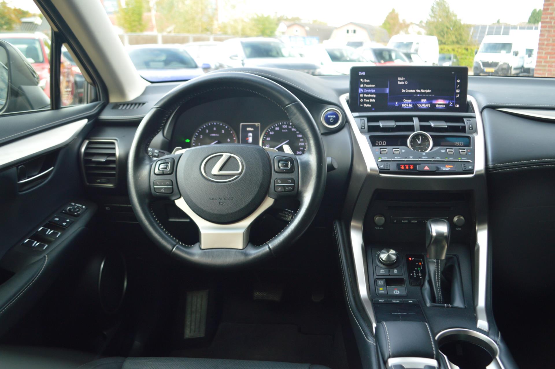 Foto van Lexus Lexus Nx300h