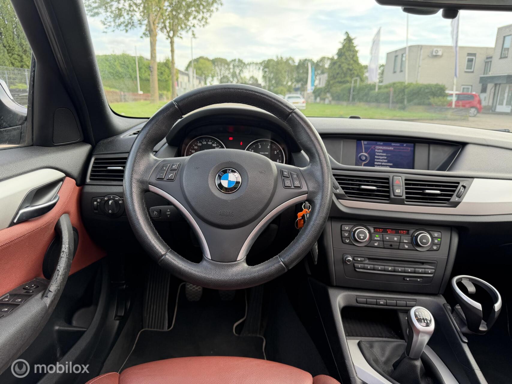 Foto van BMW X1 sDrive 18i