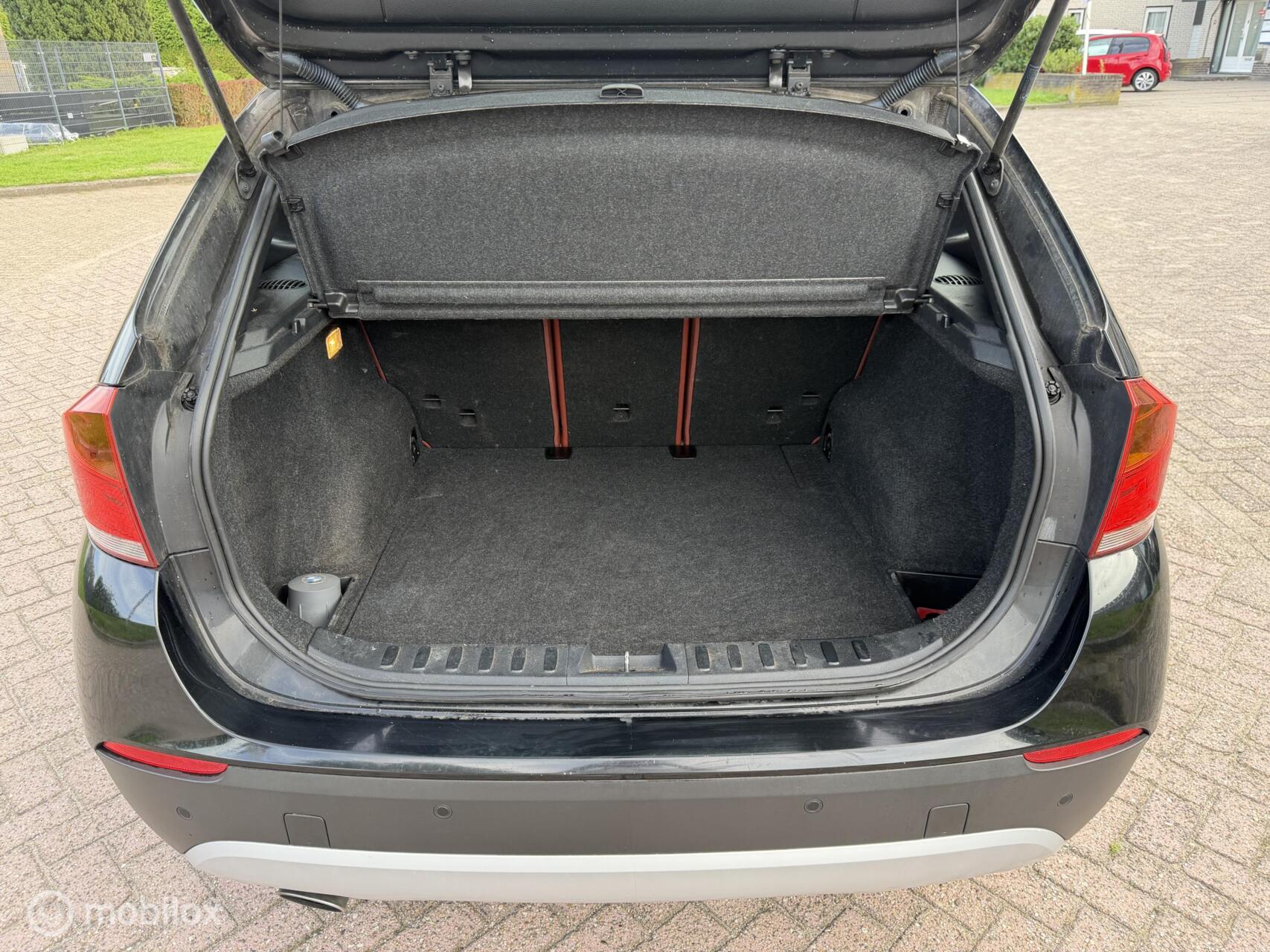 Foto van BMW X1 sDrive 18i