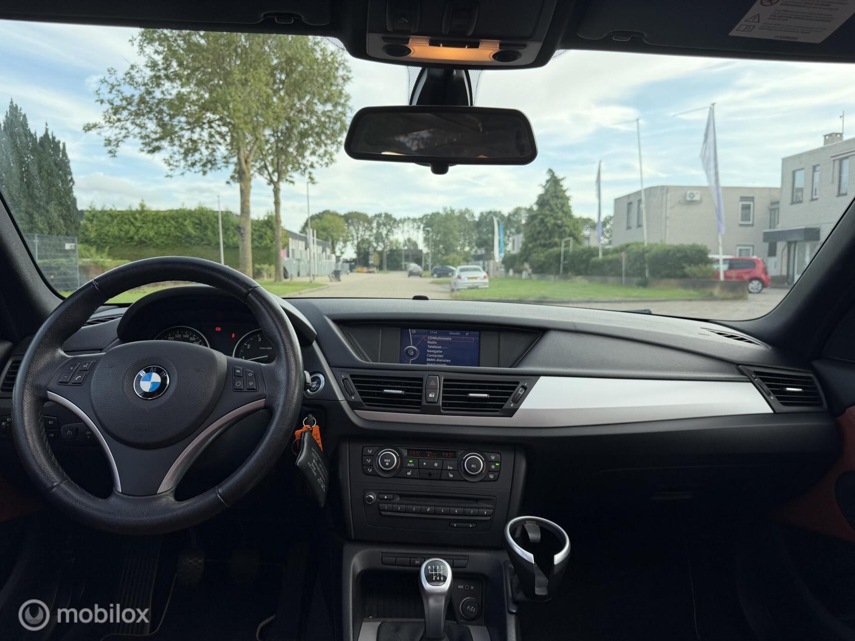 Foto van BMW X1 sDrive 18i