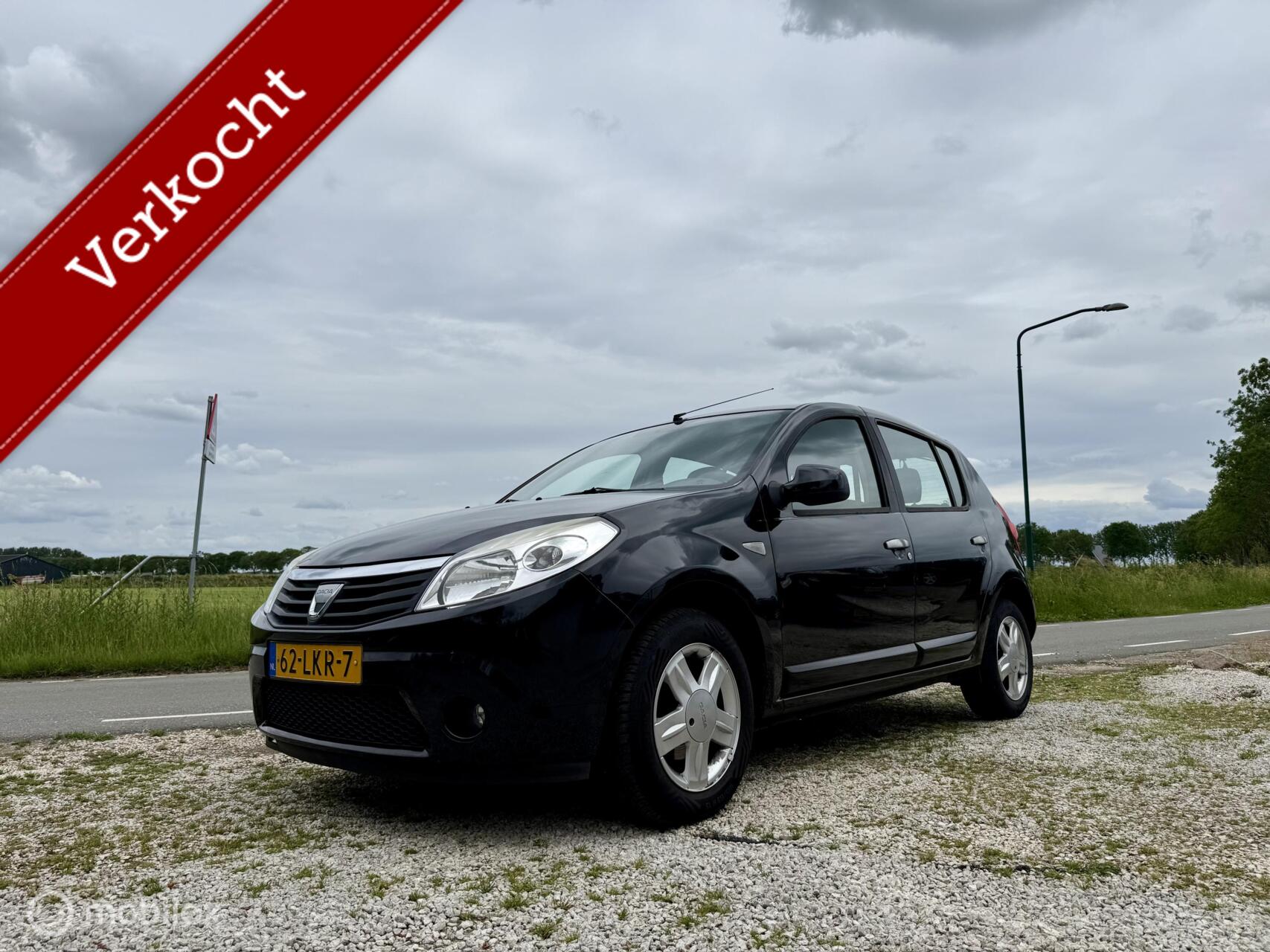 Dacia Sandero 1.4 Lauréate LPG, BJ 2010, Airco, APK Jun 2027 2010 - voorkant