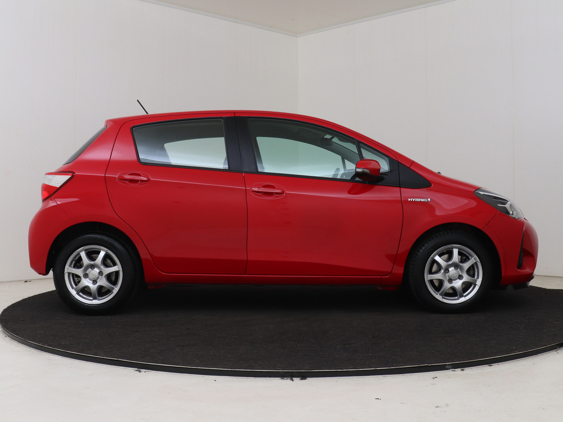 Foto van Toyota Toyota Yaris Hybrid