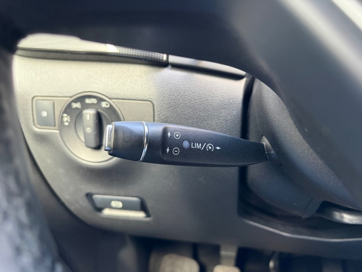 Foto van Mercedes-Benz B 180