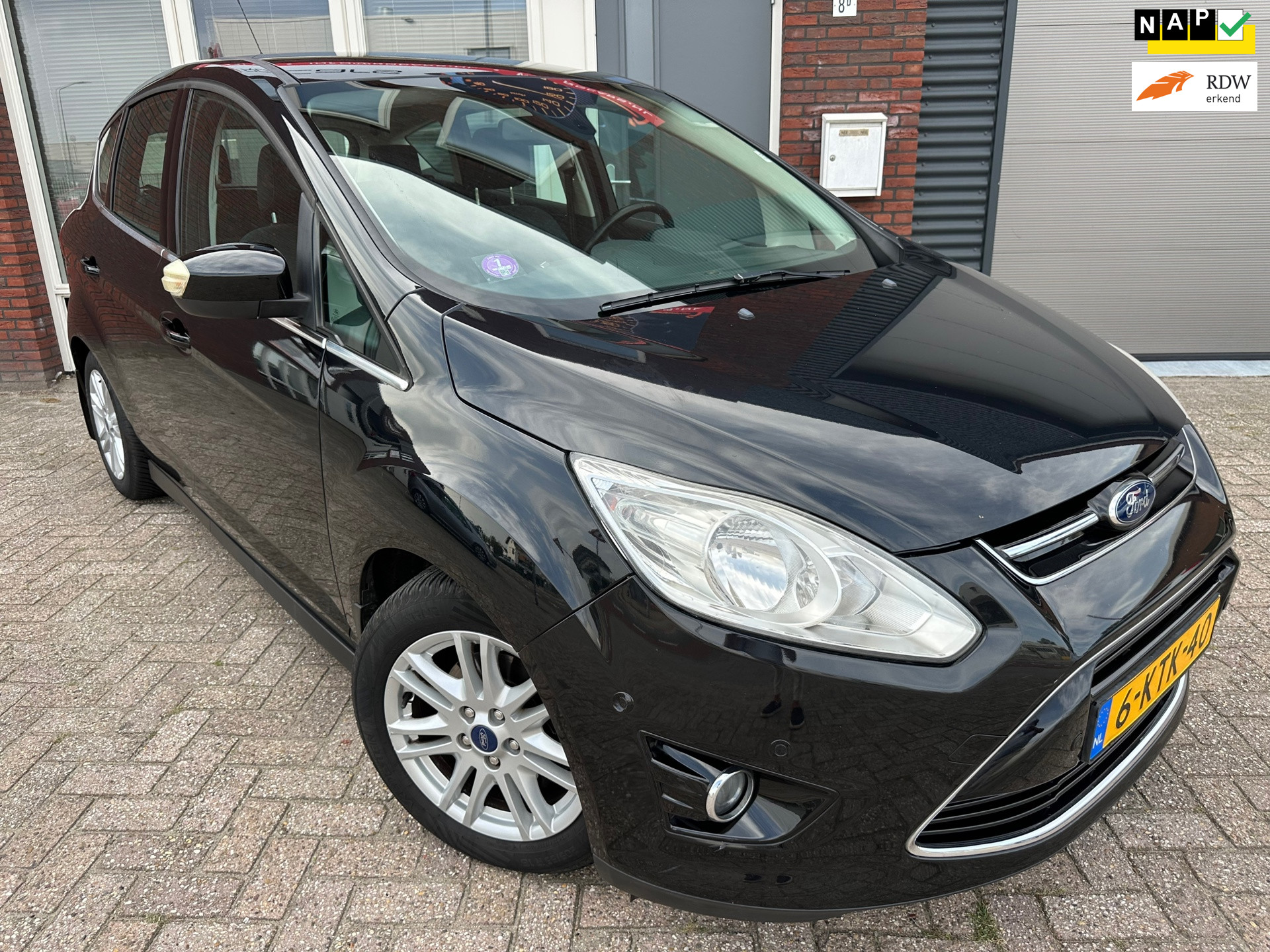 Ford C-max 1.0 Titanium / Navi / Camera / Park assist / Clima / Cruise / NAP 2013 - voorkant