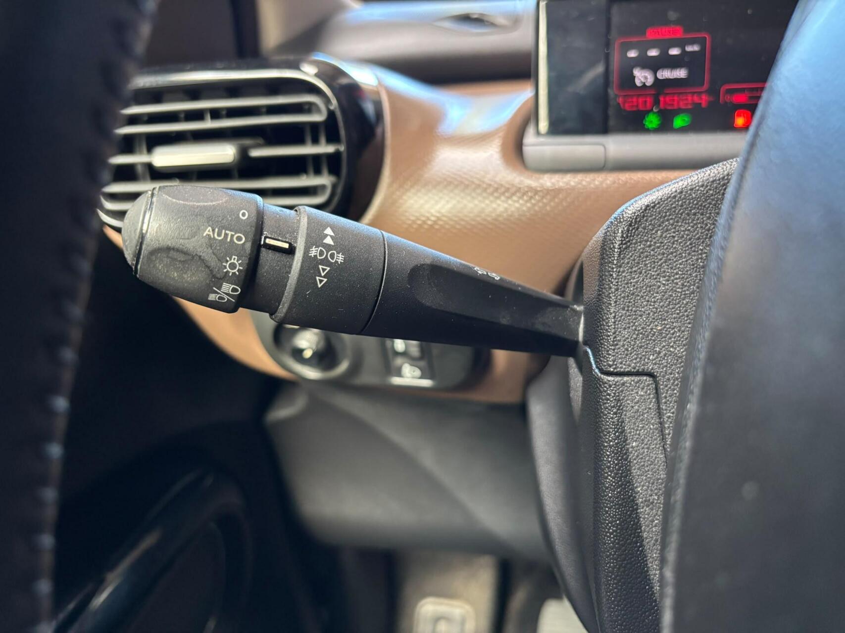 Foto van Citroen C4 Cactus