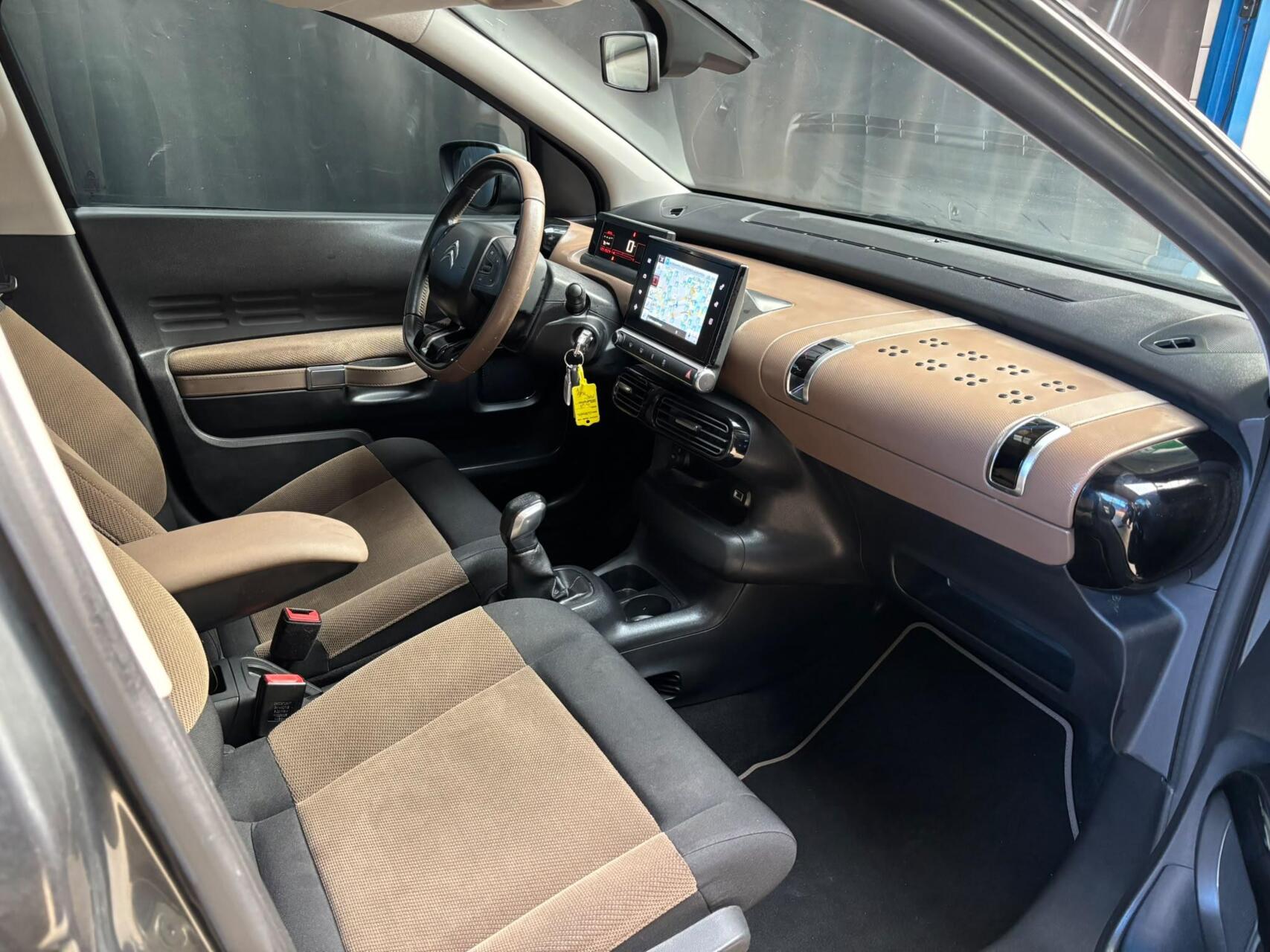 Foto van Citroen C4 Cactus