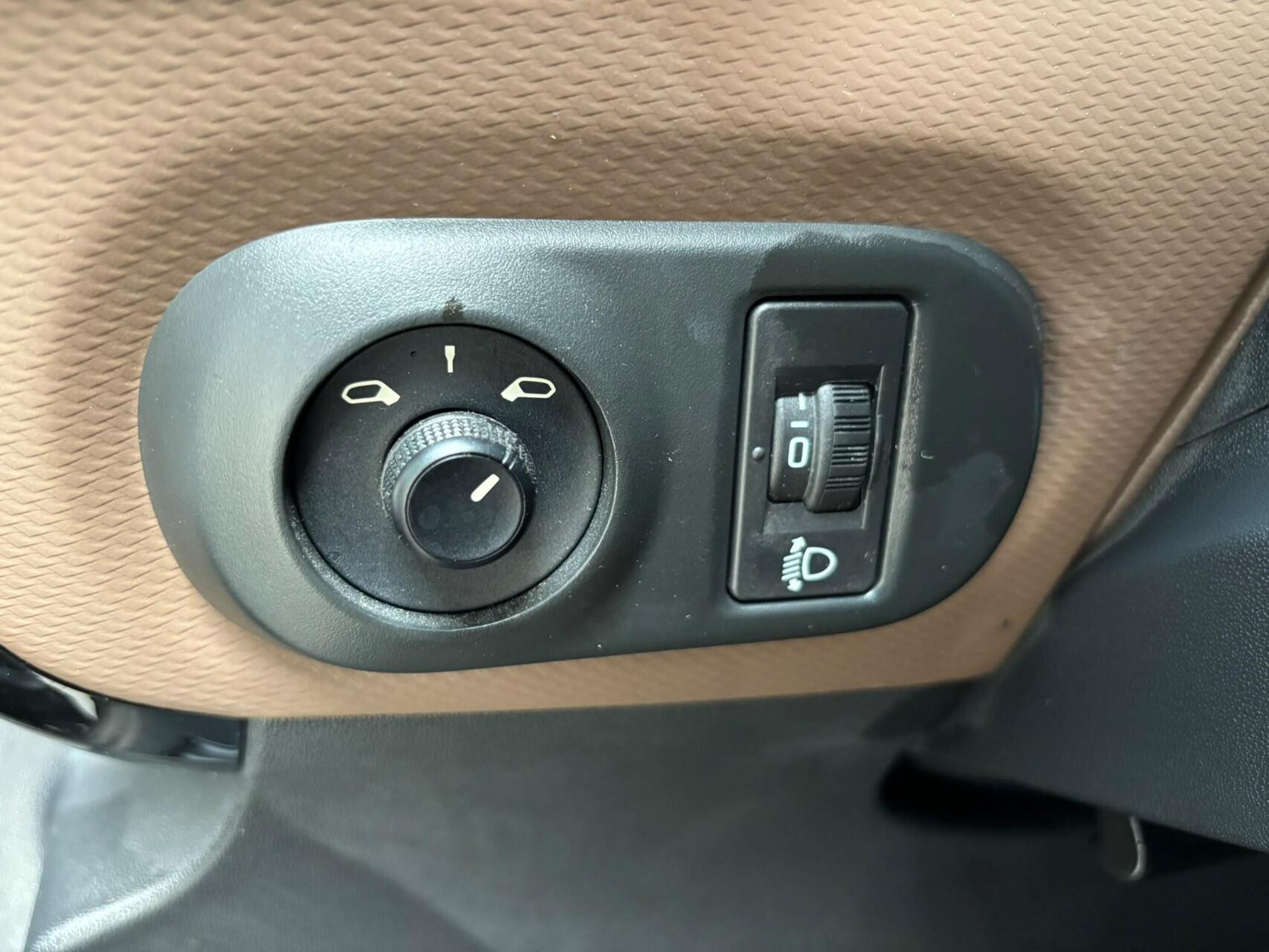 Foto van Citroen C4 Cactus
