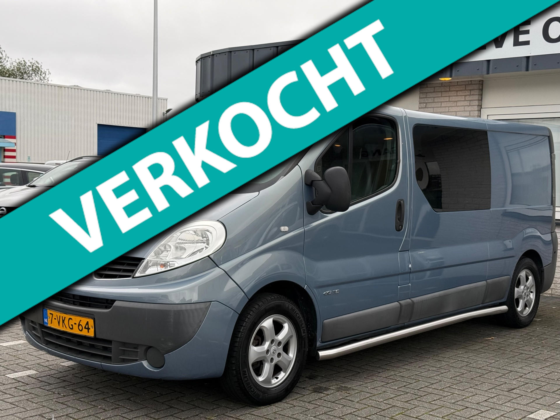 Renault Trafic 2.0 dCi T29 L2H2 Airco| 5 persoon|Rolstoelbus! 2010 - voorkant