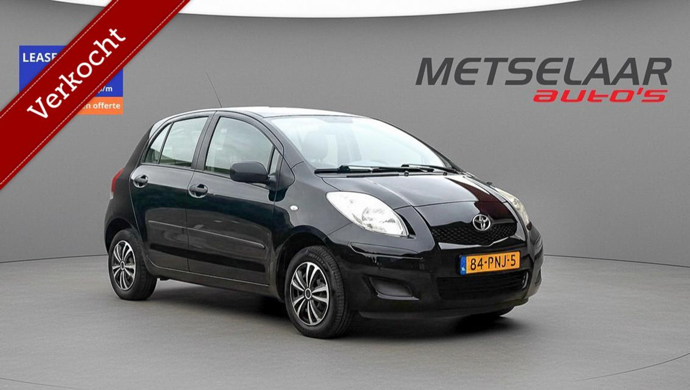 Toyota Toyota Yaris 1.0 VVTi Cool 2011 - voorkant