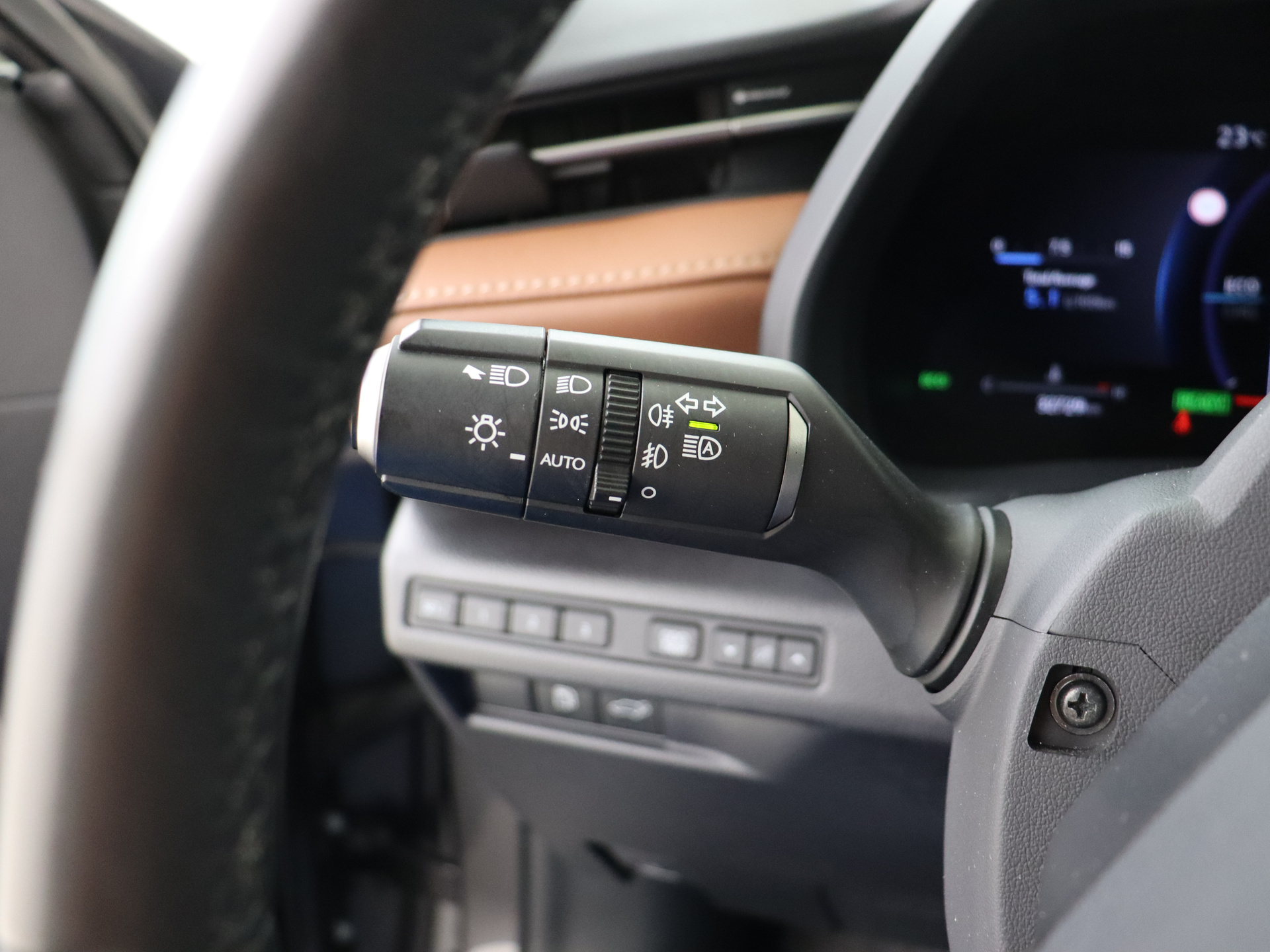 Foto van Lexus Lexus LBX