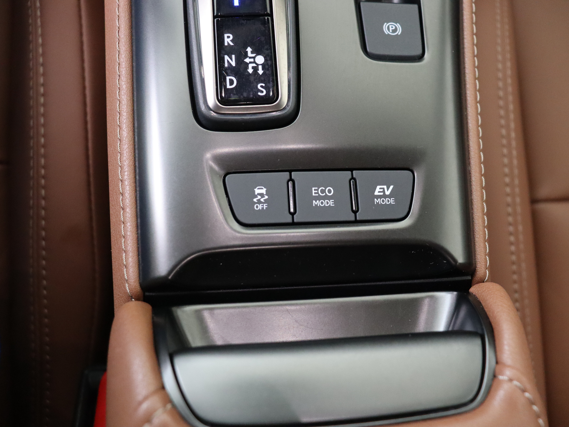 Foto van Lexus Lexus LBX