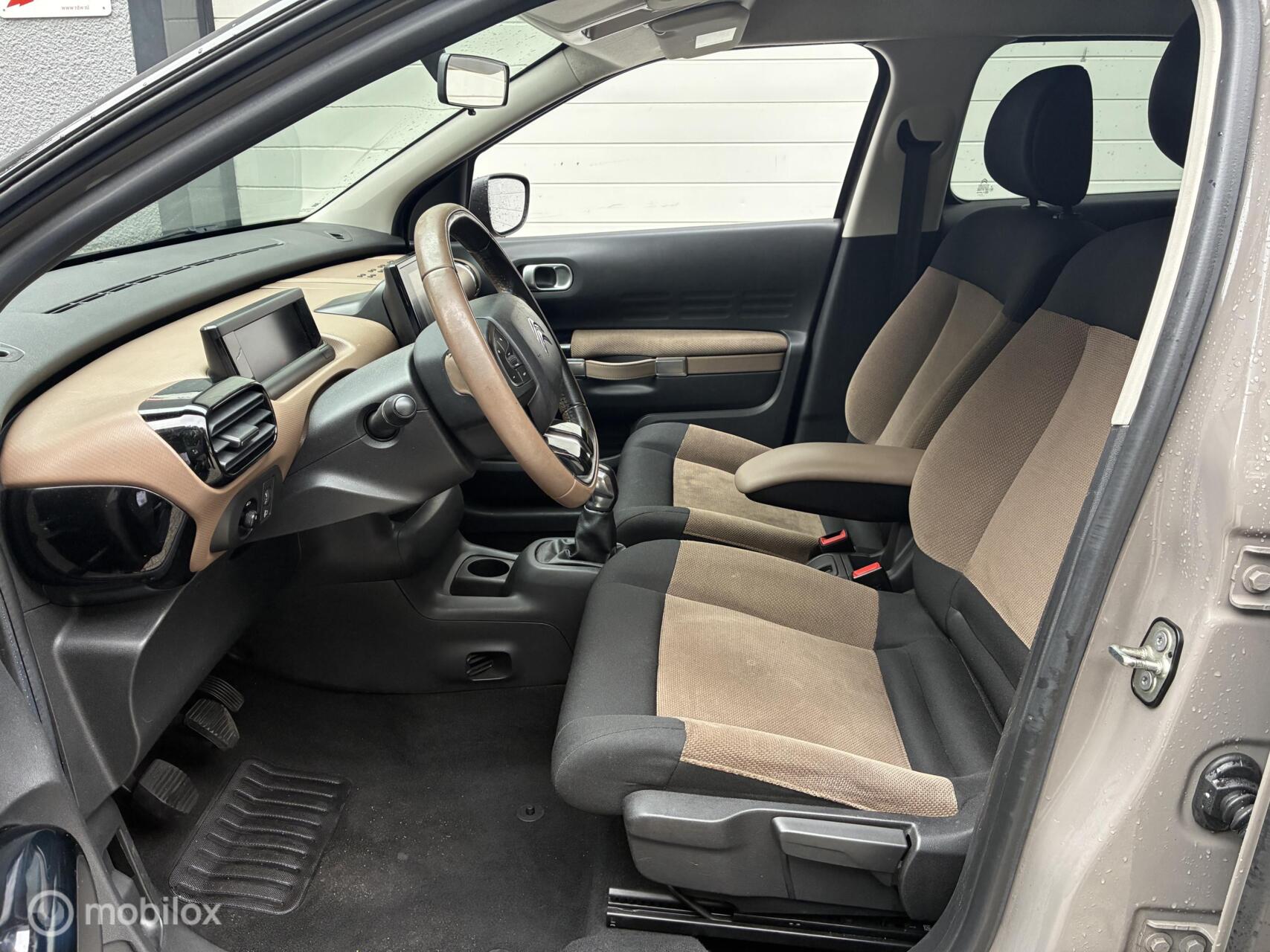 Foto van Citroen C4 Cactus