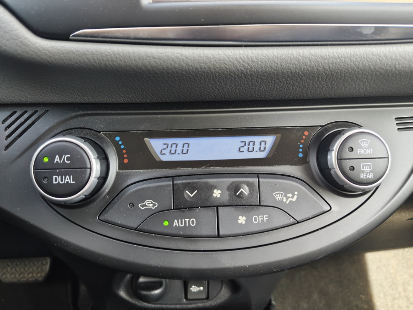Foto van Toyota Toyota Yaris Hybrid