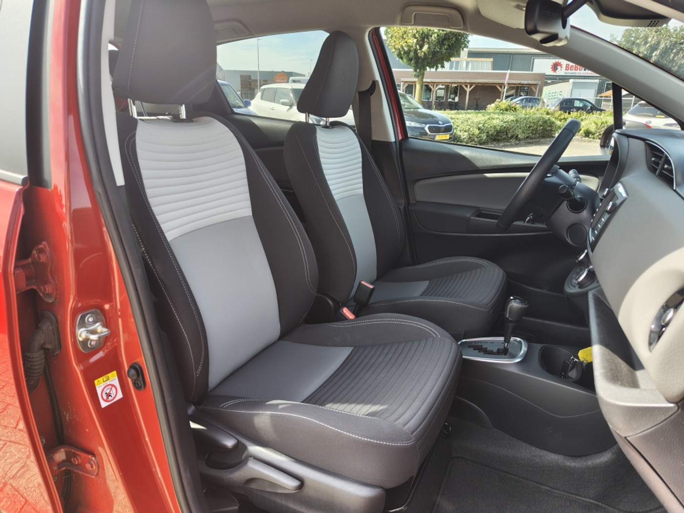 Foto van Toyota Toyota Yaris Hybrid