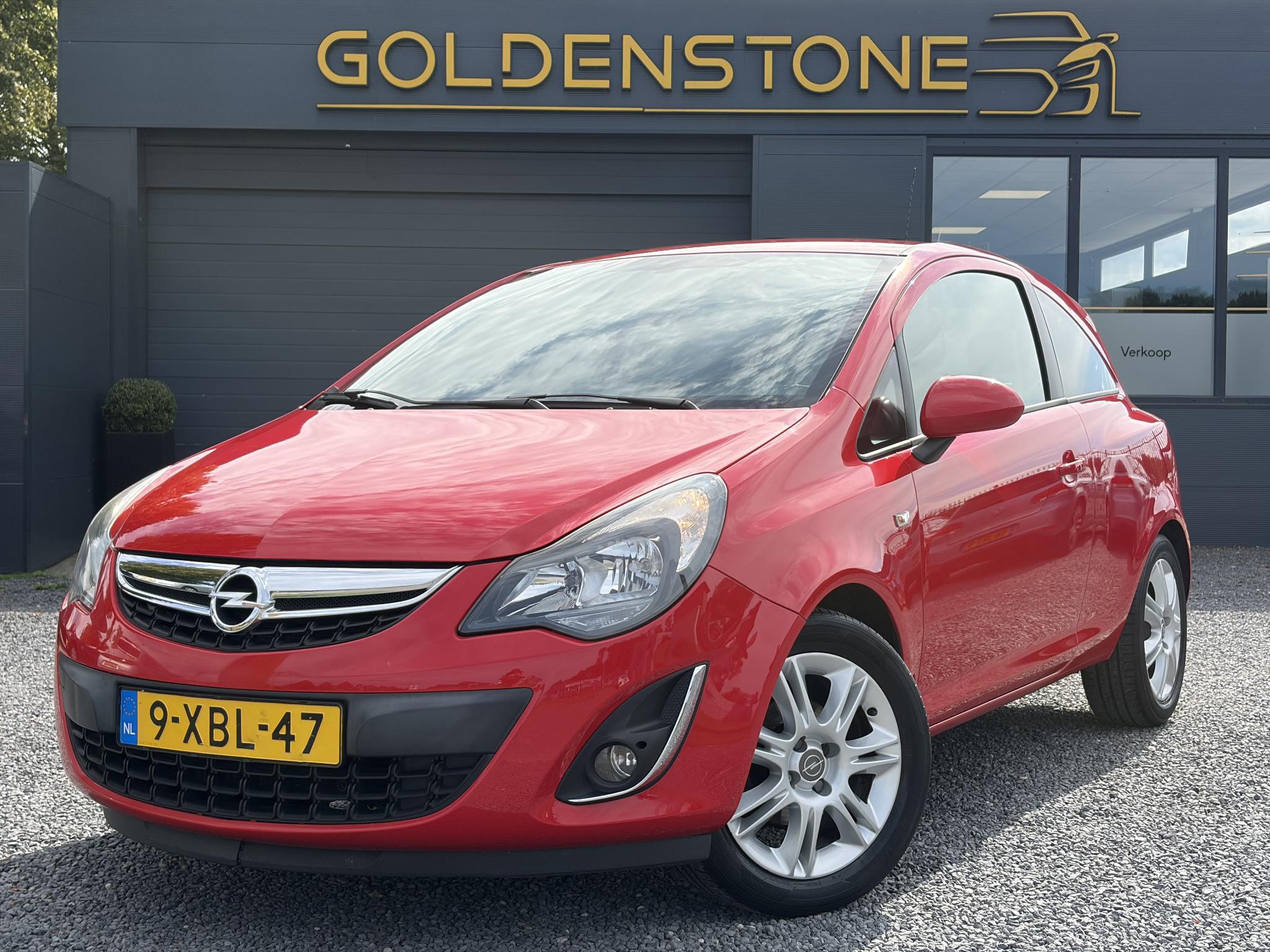 Opel Corsa 1.4-16V BlitZ 2014 - voorkant
