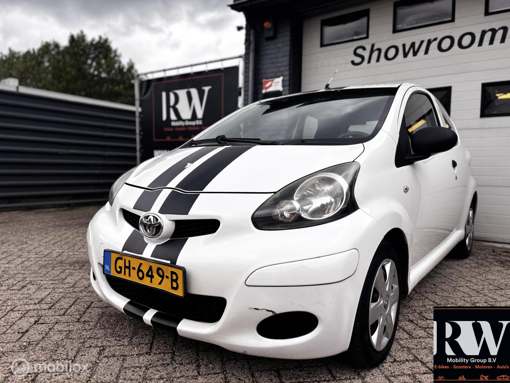 Toyota Toyota Aygo 1.0-12V Comfort met APK tot 06-2027! 2010 - voorkant