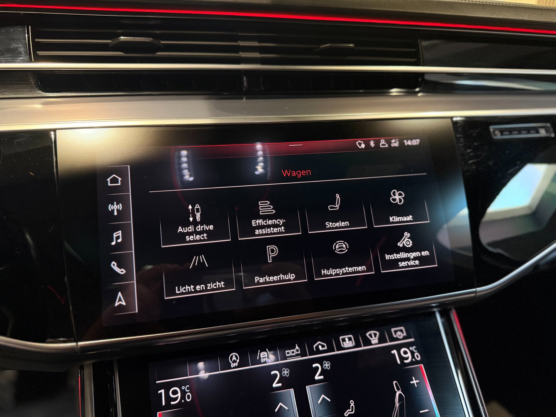 Foto van Audi A8