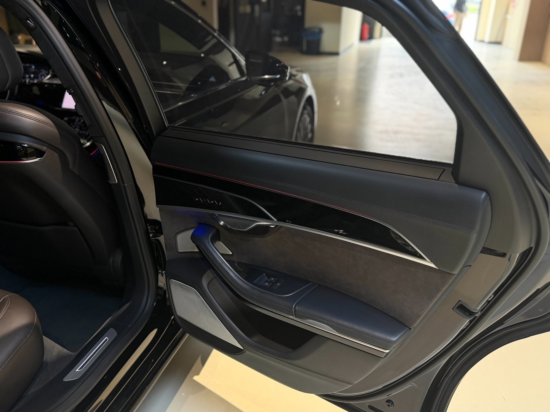 Foto van Audi A8