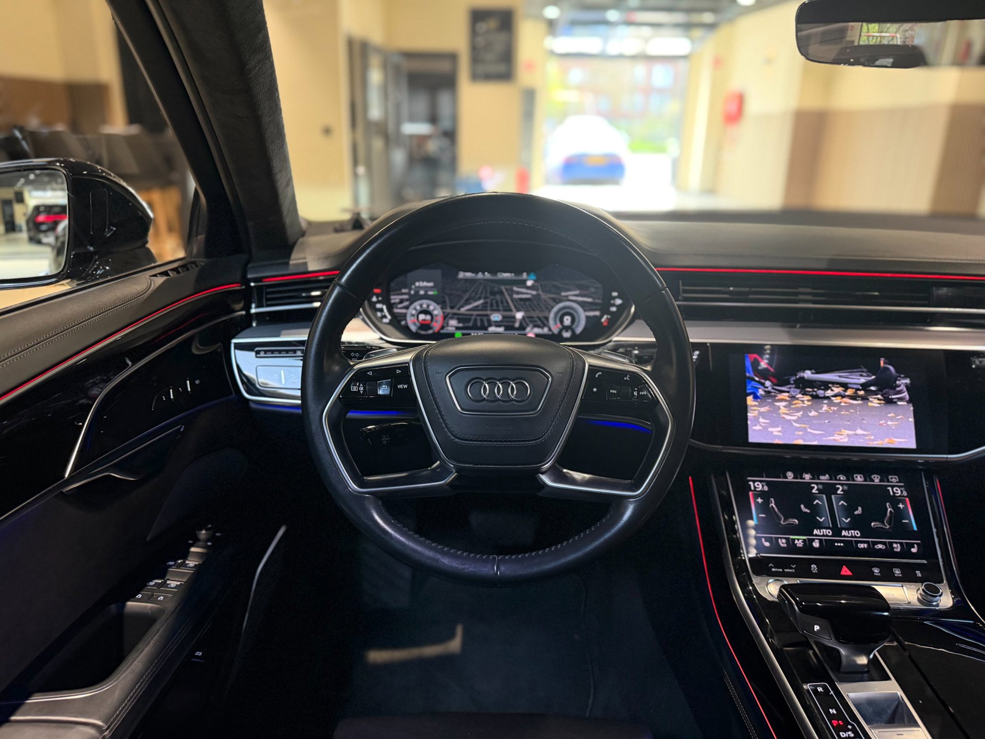 Foto van Audi A8