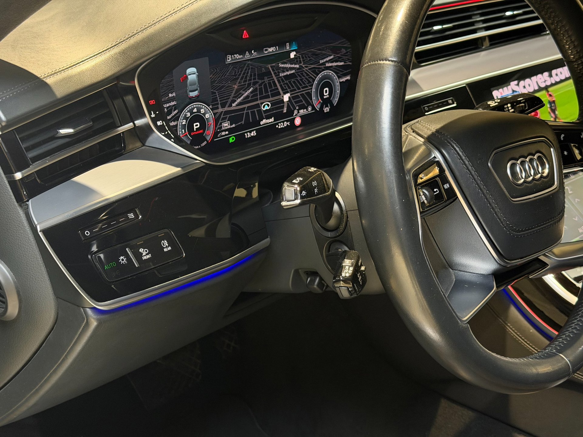 Foto van Audi A8