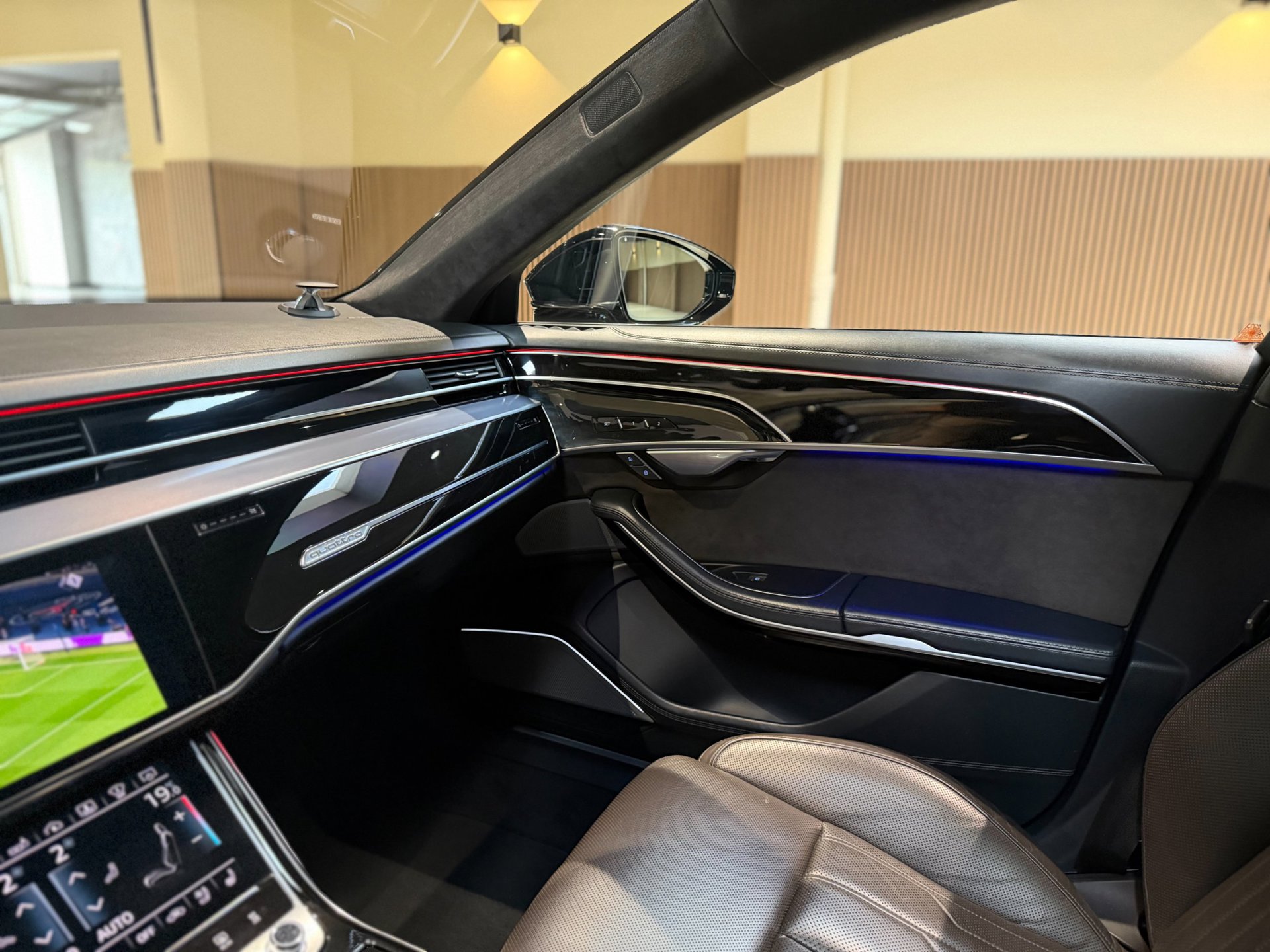 Foto van Audi A8