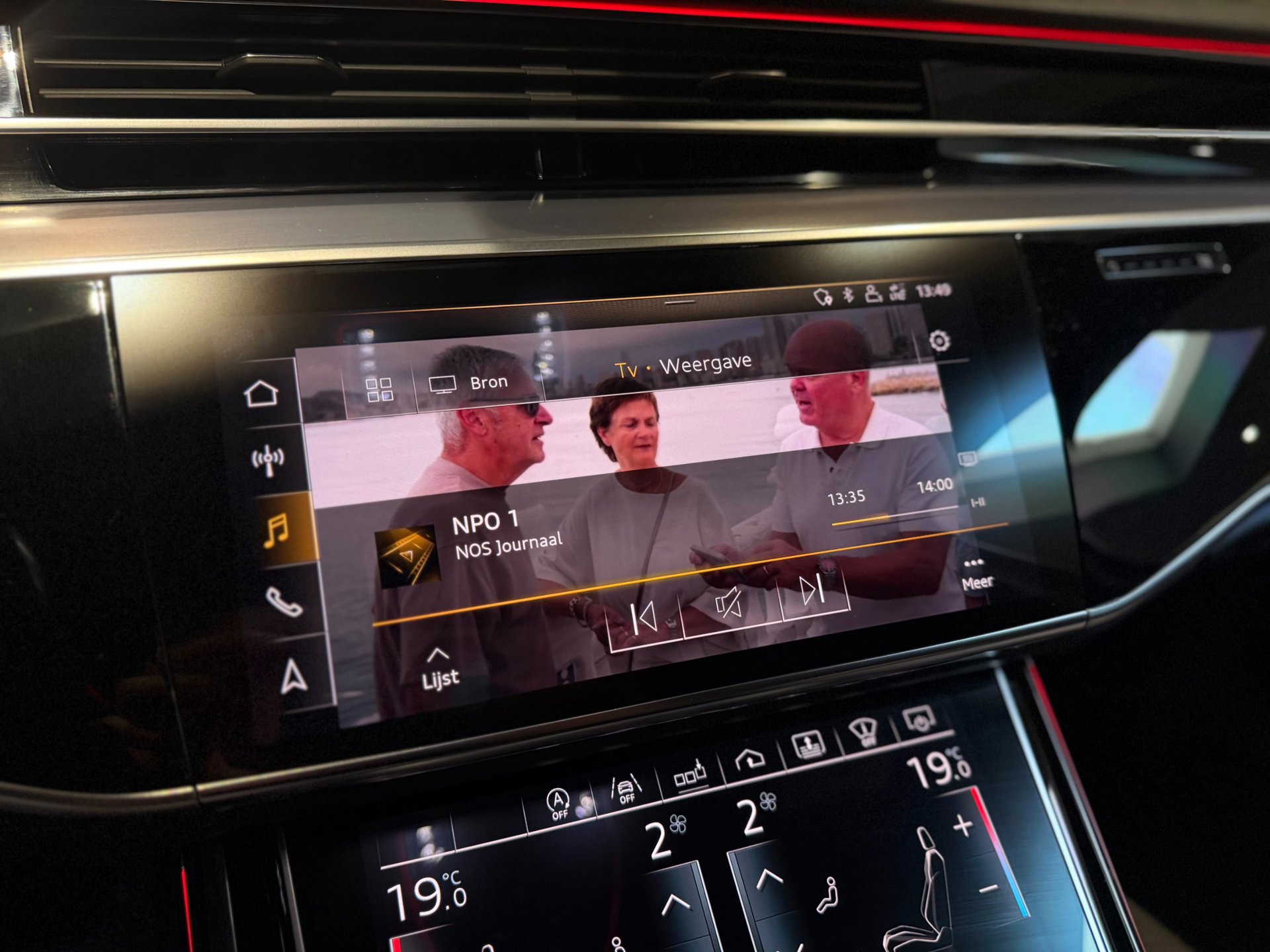 Foto van Audi A8