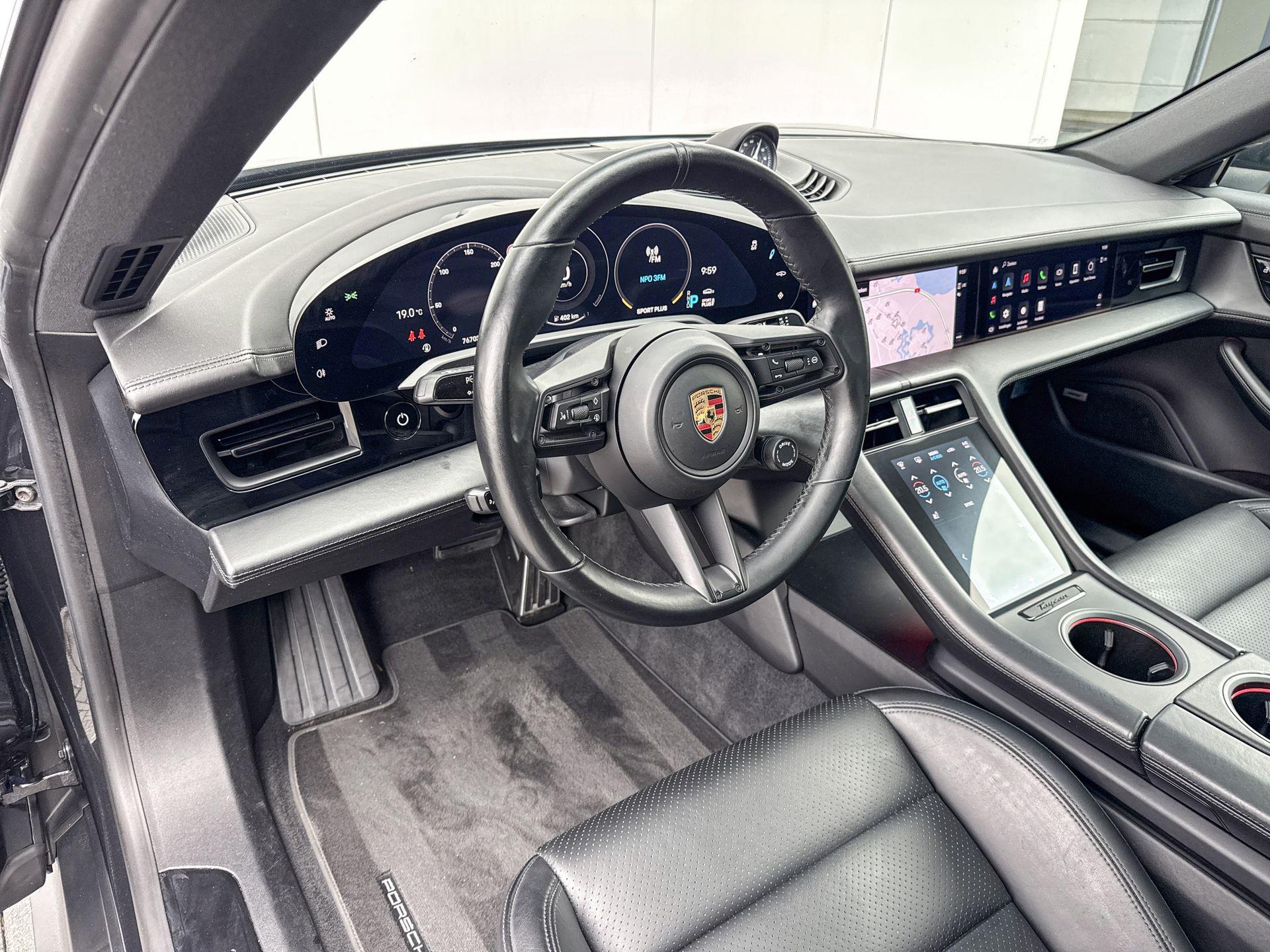 Foto van Porsche Taycan 4s