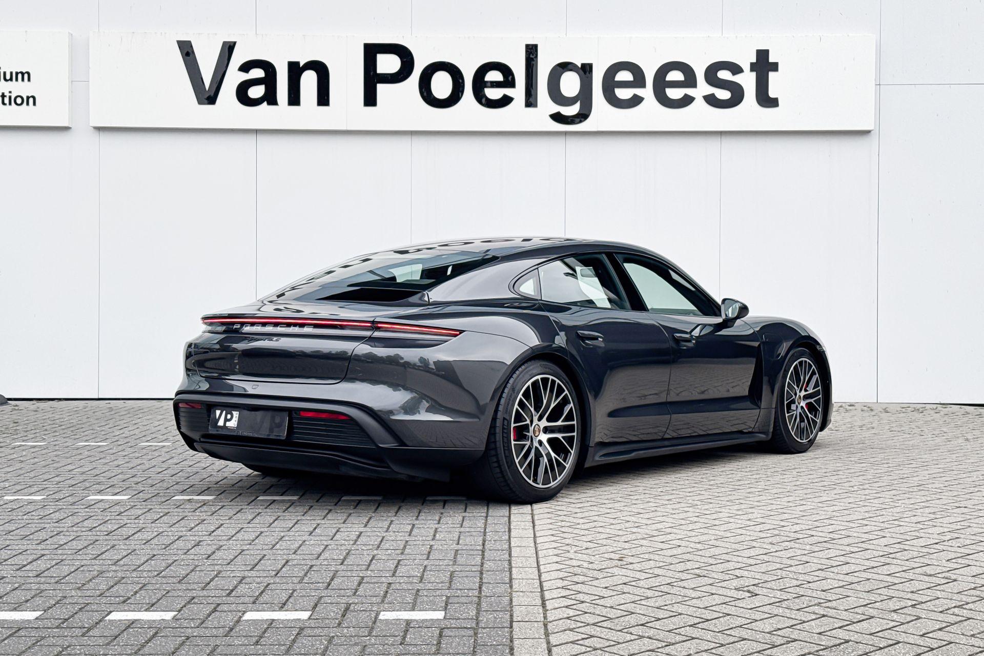 Foto van Porsche Taycan 4s