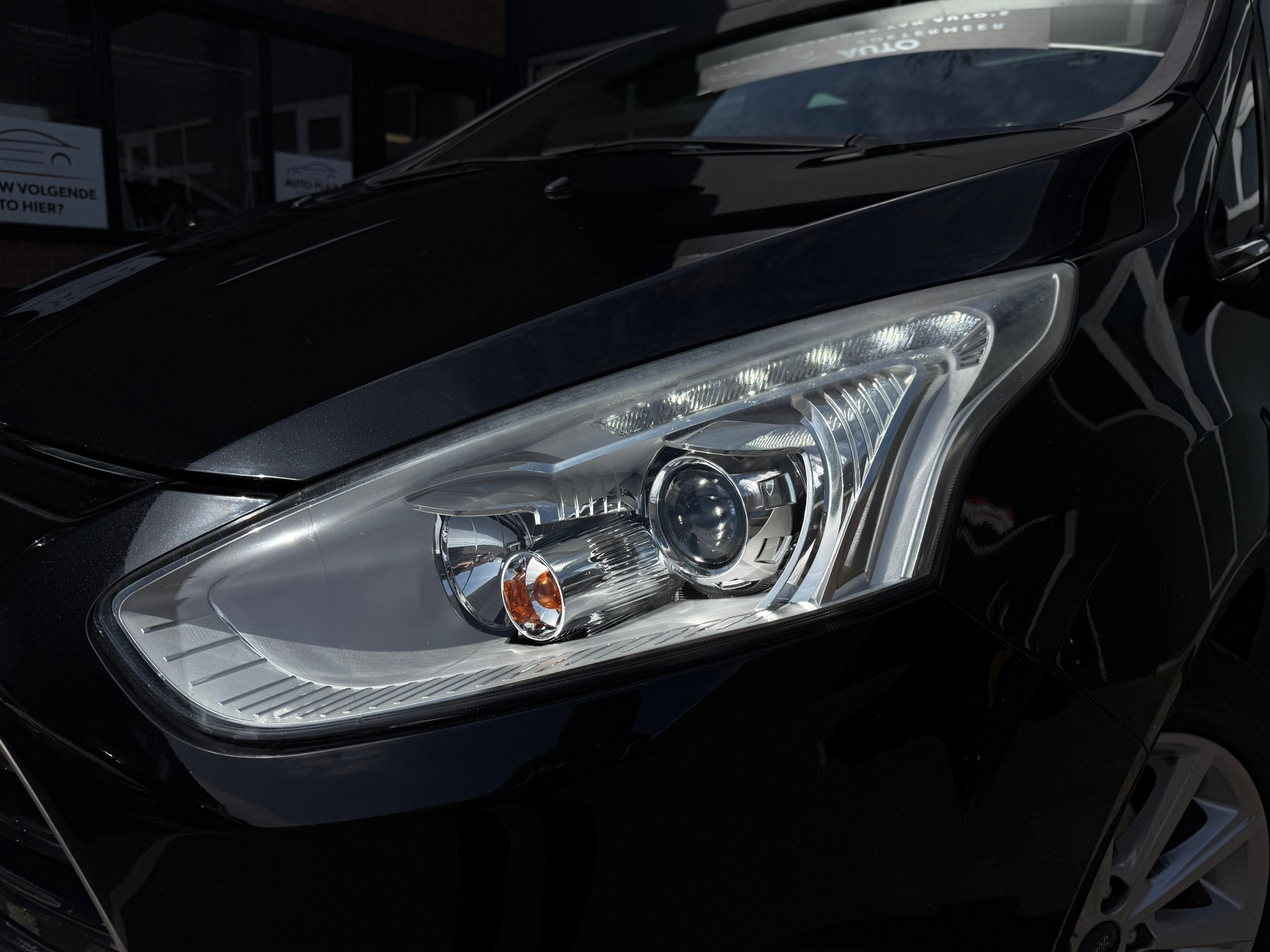 Foto van Ford B-max