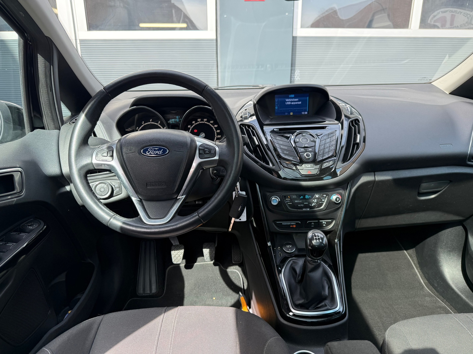 Foto van Ford B-max