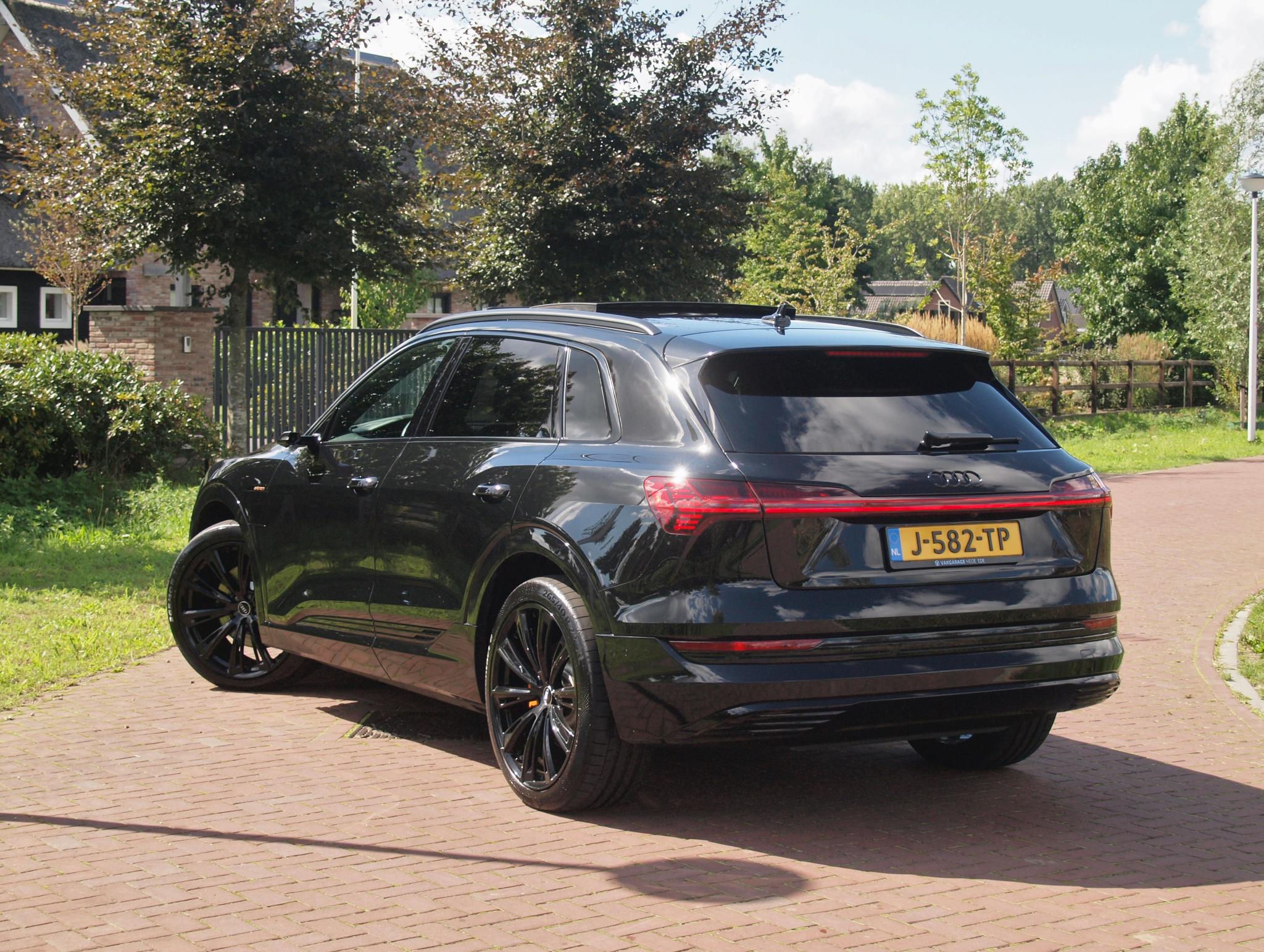 Foto van Audi Audi E-tron