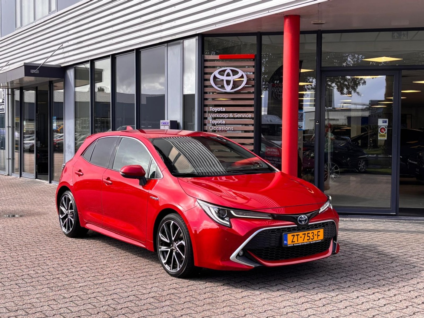 Toyota Toyota Corolla 2.0 Hyb. Exec. JBL | Automaat | Sportieve uitvoering 2019 - voorkant