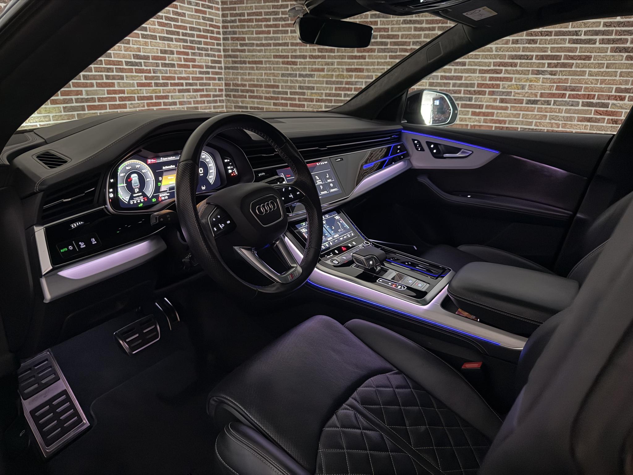 Foto van Audi Q8 55 TFSI E