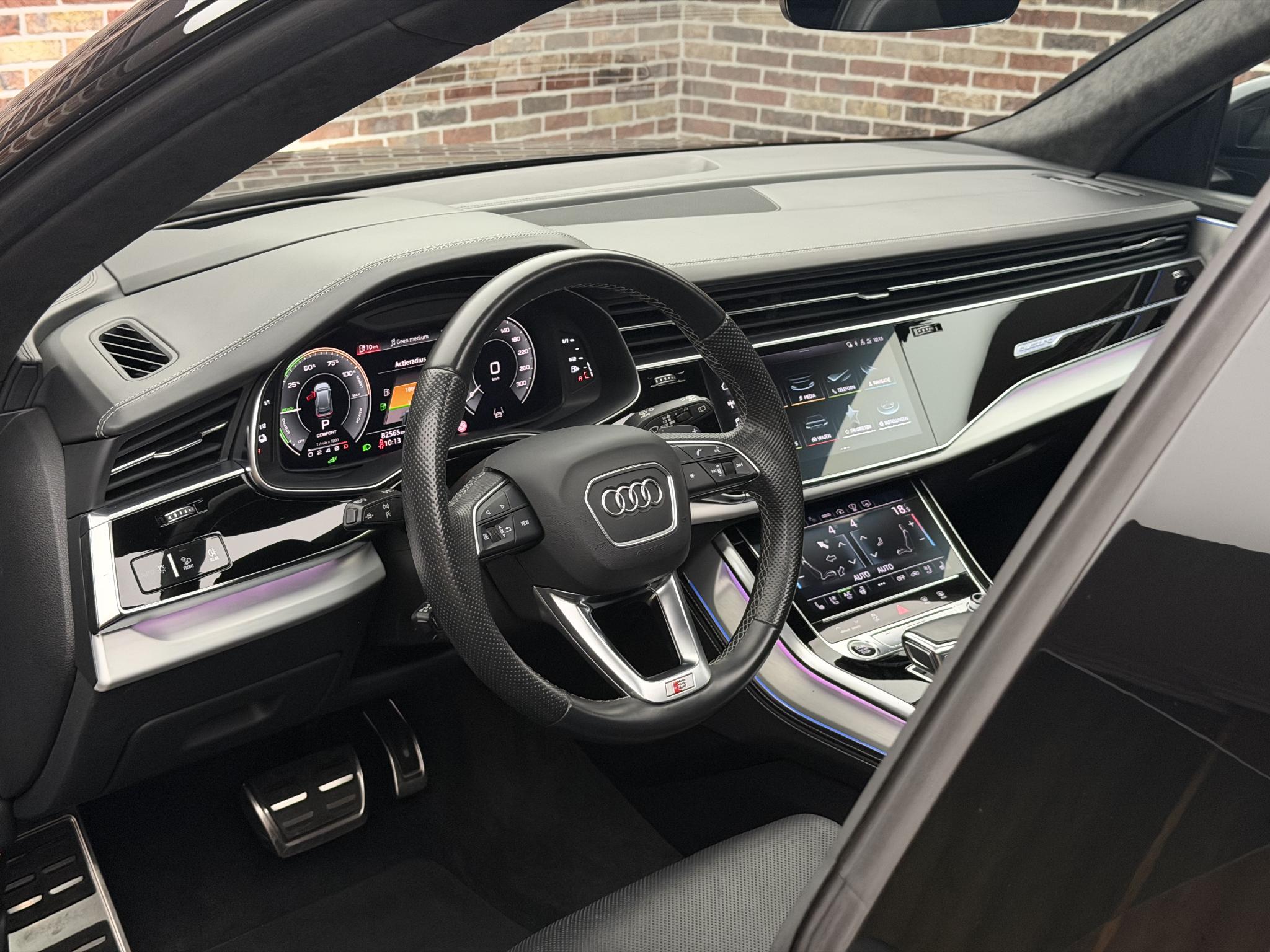 Foto van Audi Q8 55 TFSI E
