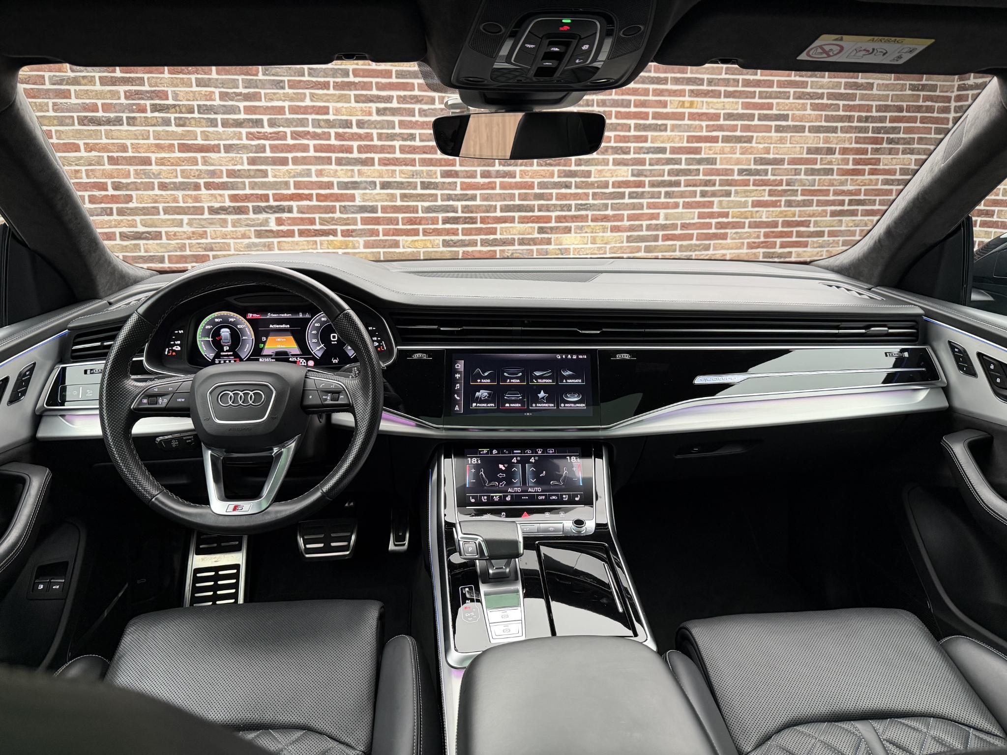 Foto van Audi Q8 55 TFSI E