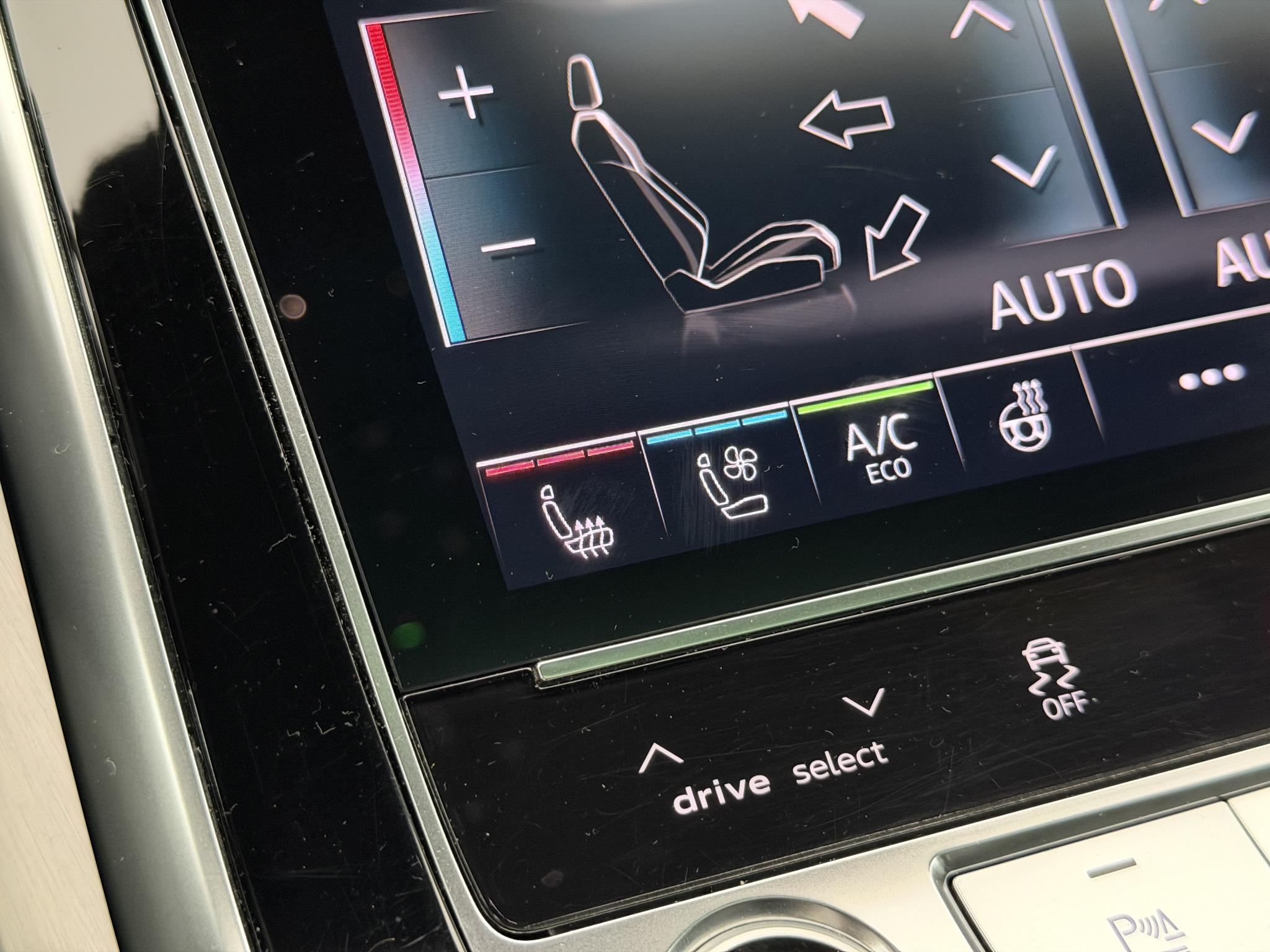 Foto van Audi Q8 55 TFSI E