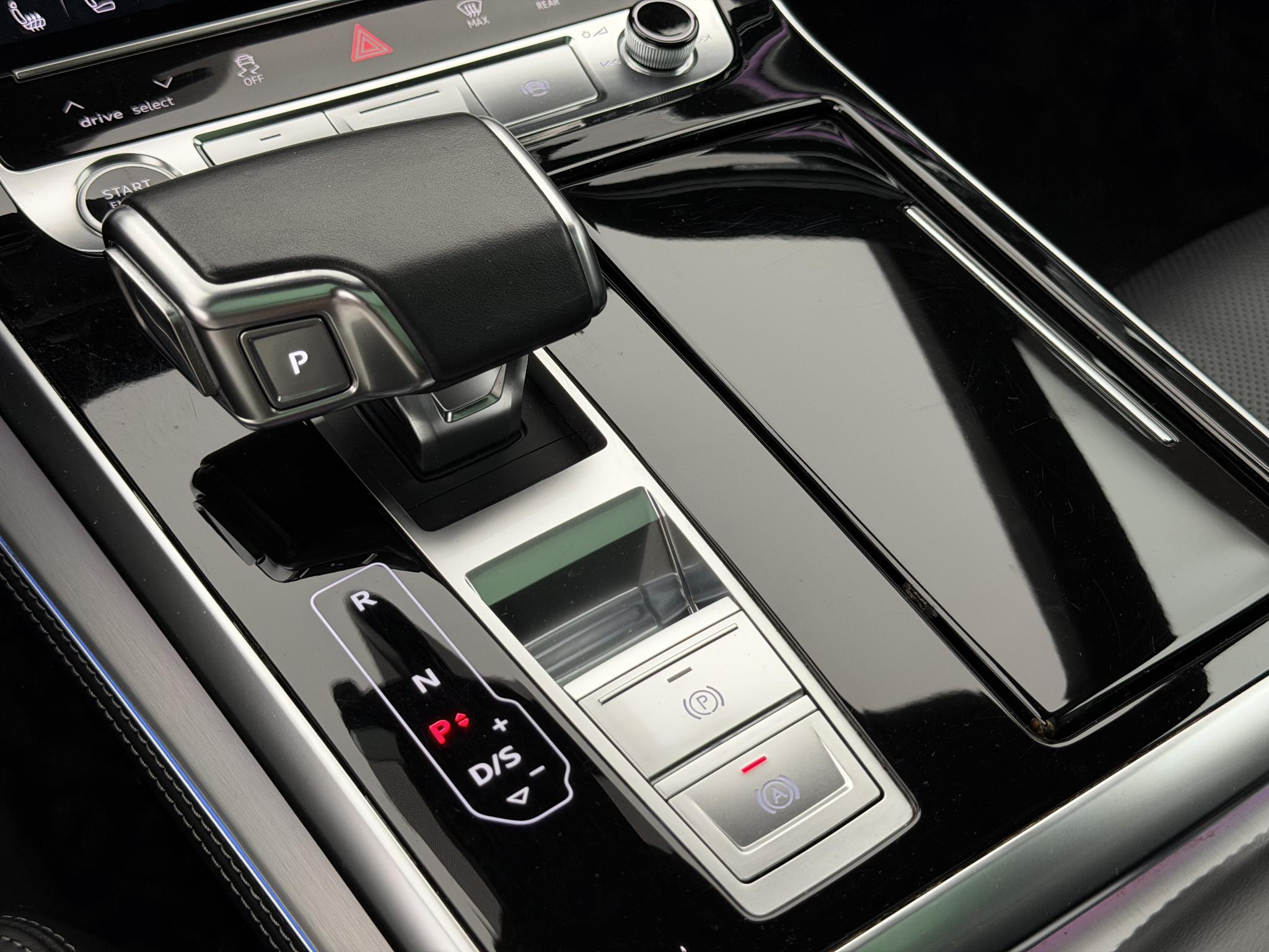 Foto van Audi Q8 55 TFSI E