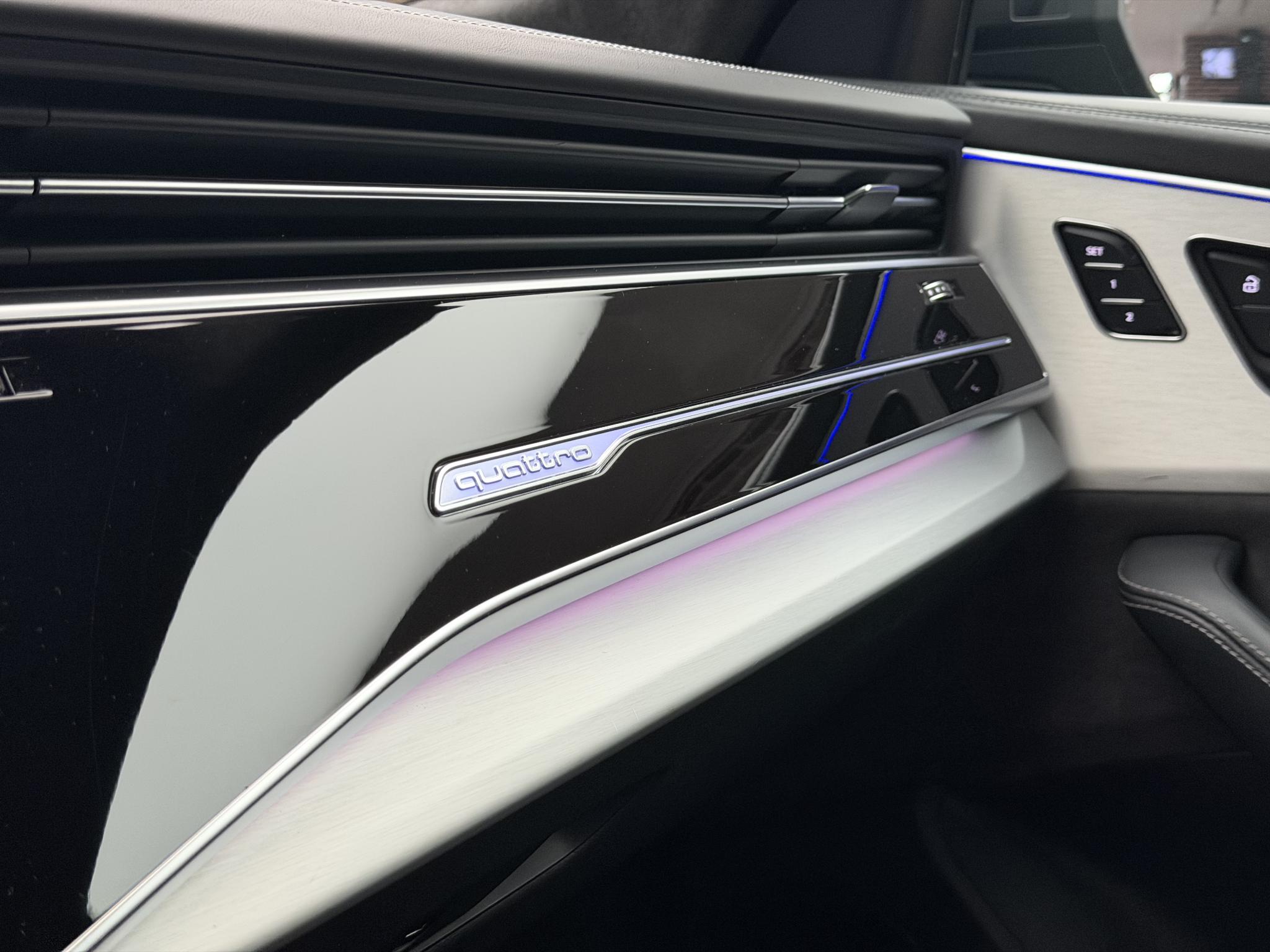 Foto van Audi Q8 55 TFSI E