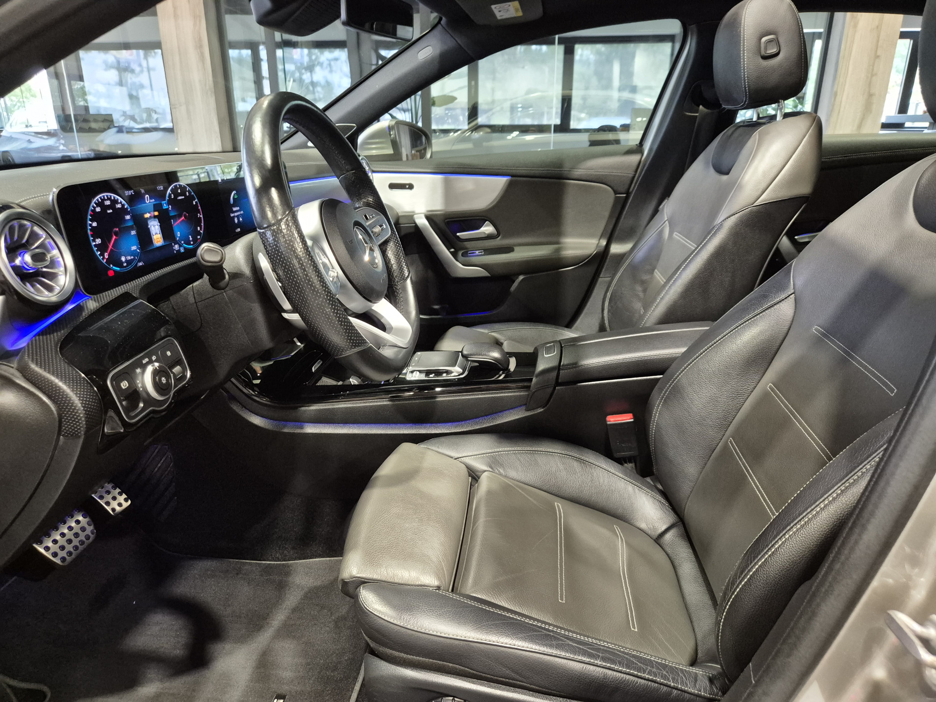 Foto van Mercedes-Benz A 200