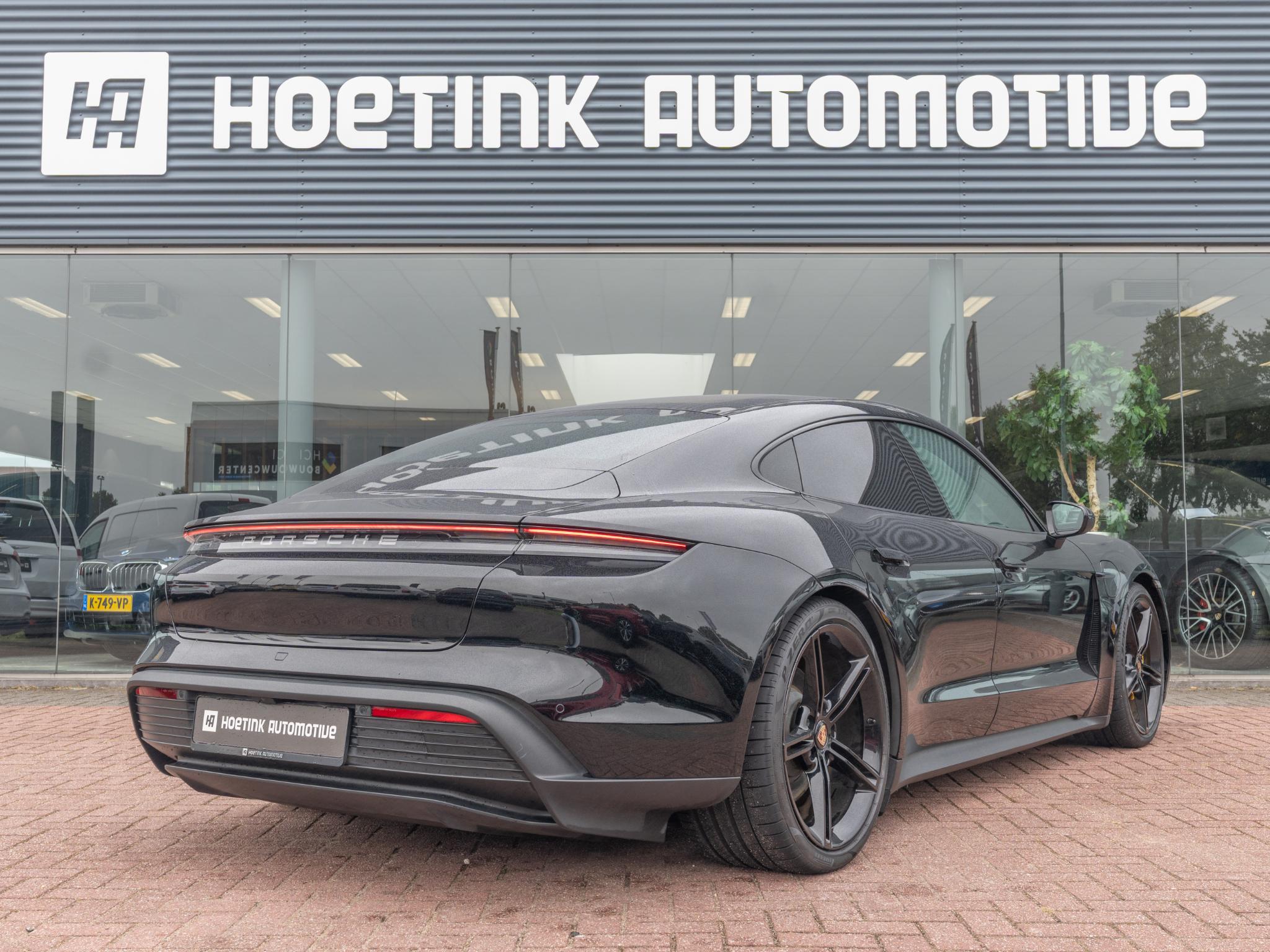 Foto van Porsche Taycan