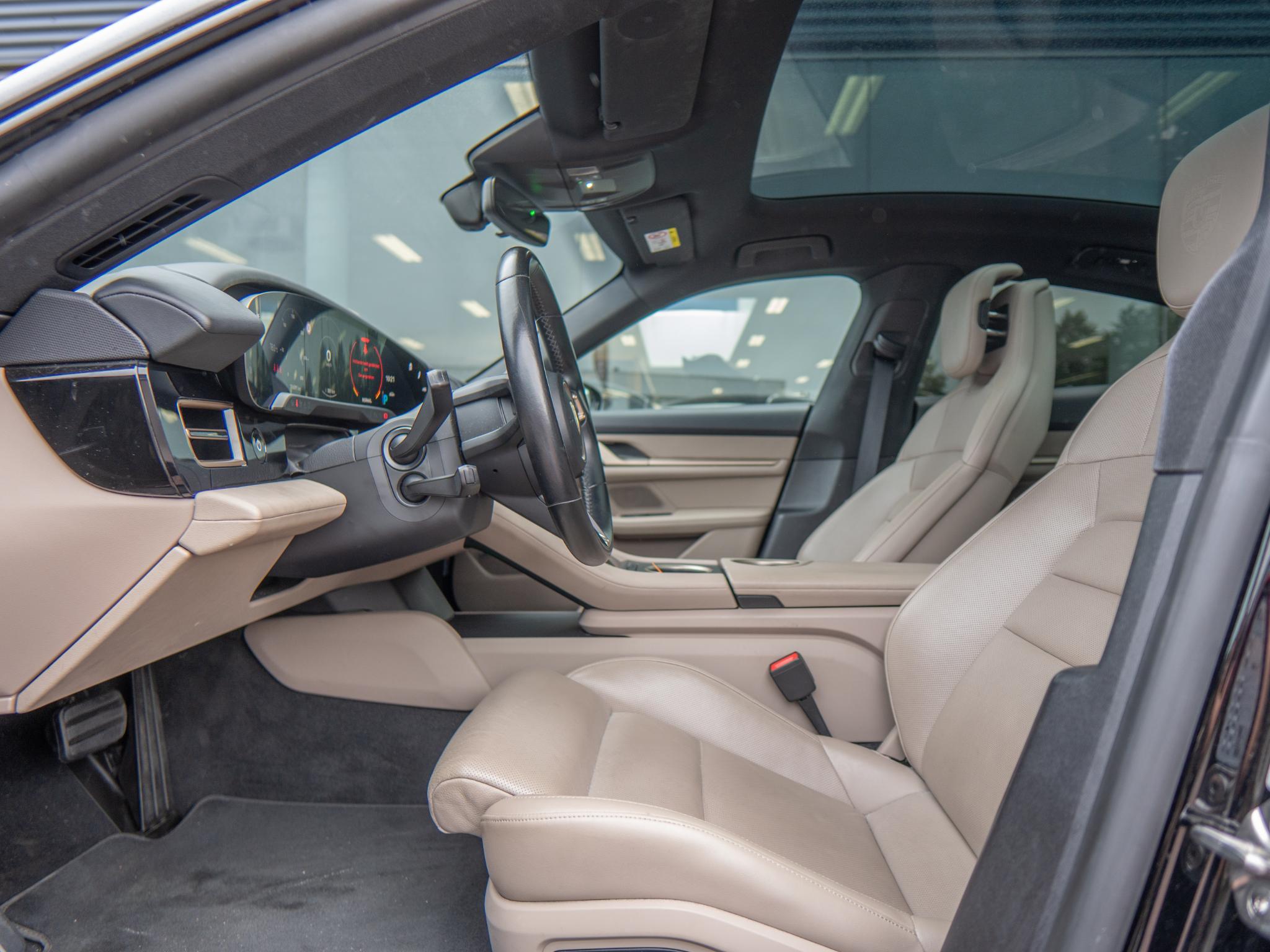 Foto van Porsche Taycan