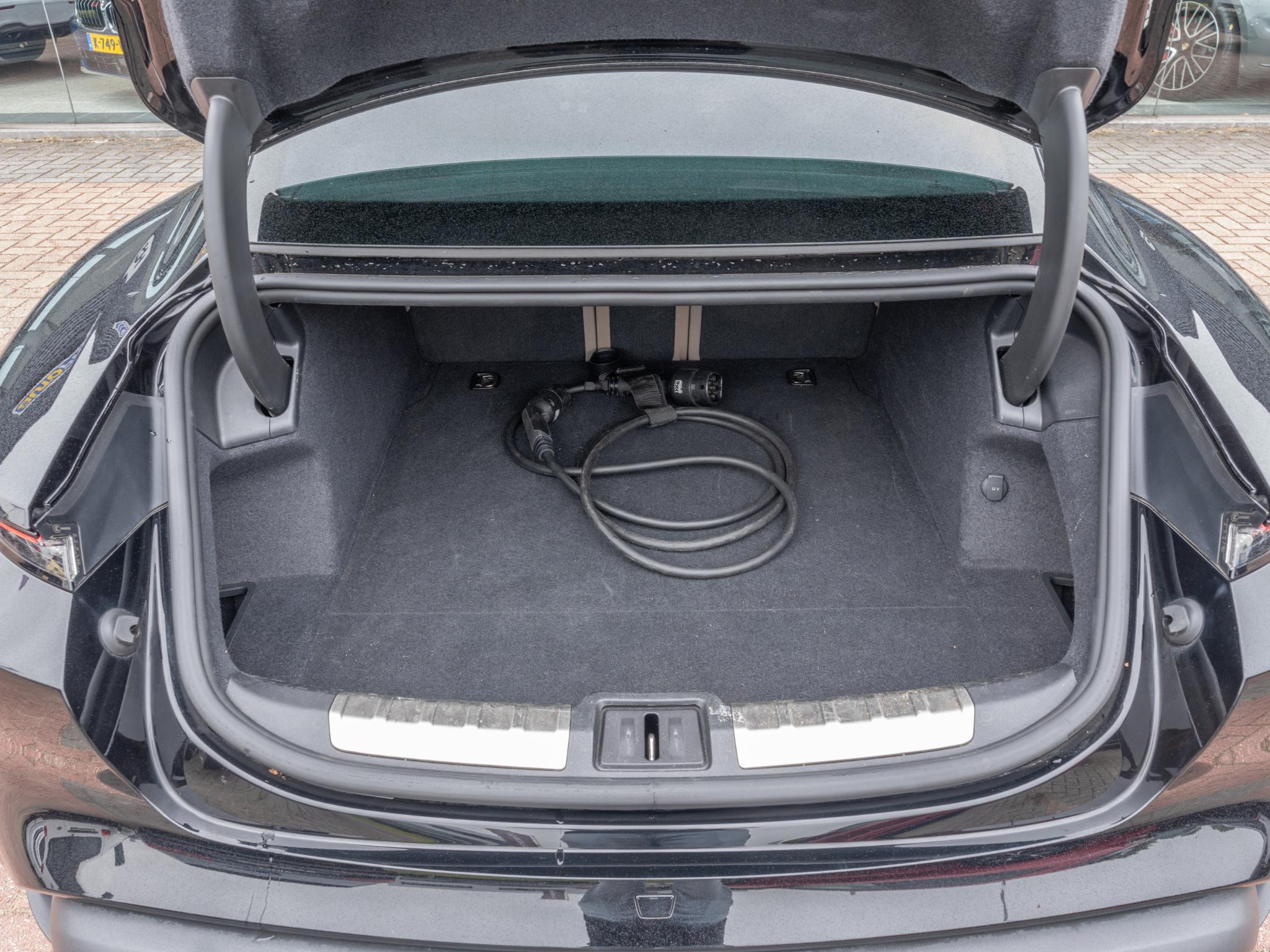 Foto van Porsche Taycan