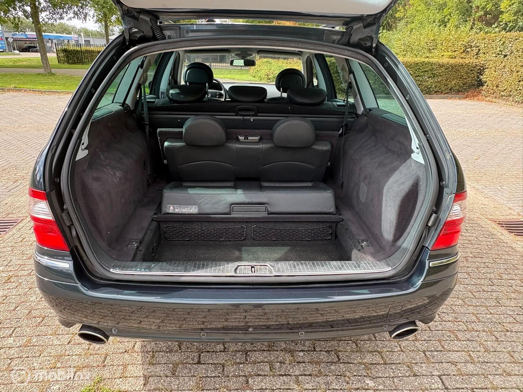 Foto van Mercedes-Benz E 500