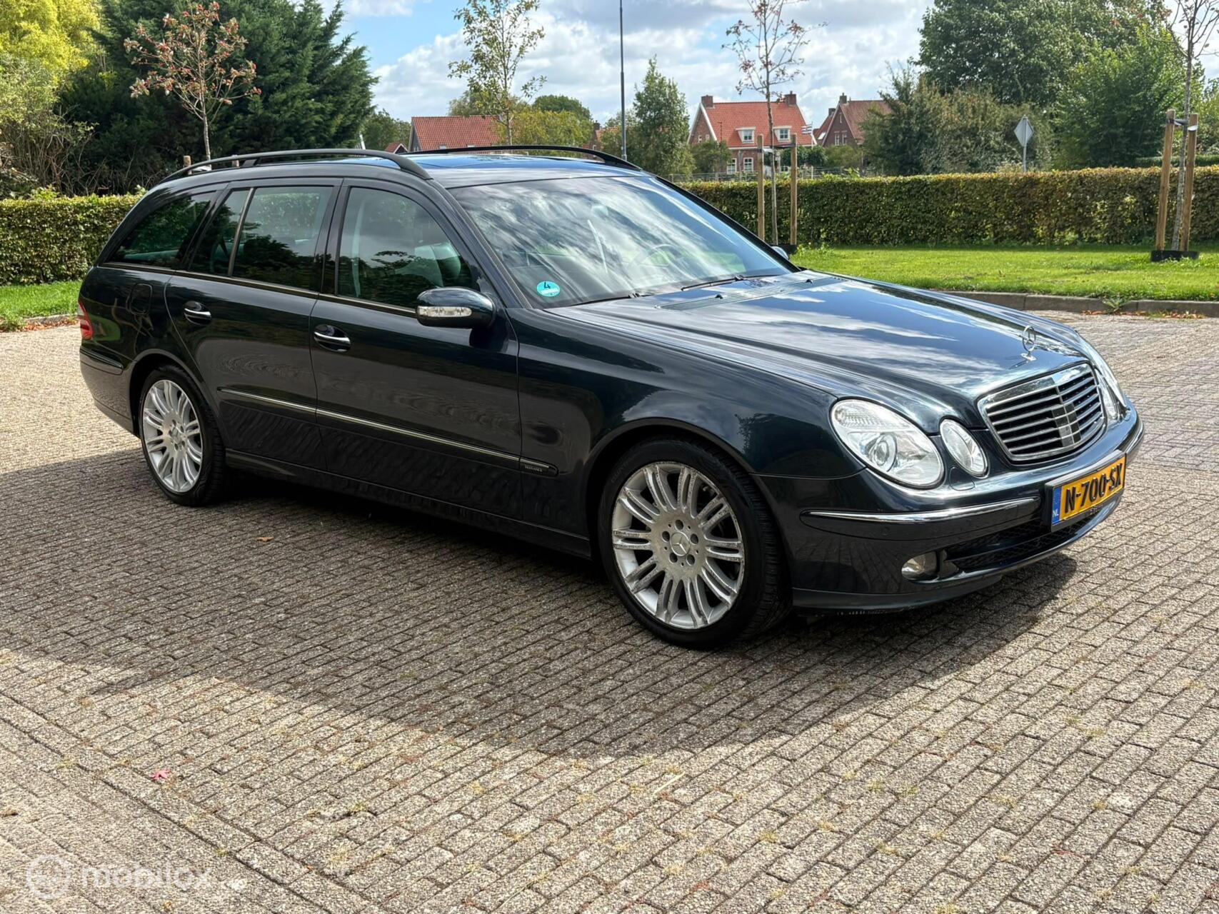Foto van Mercedes-Benz E 500