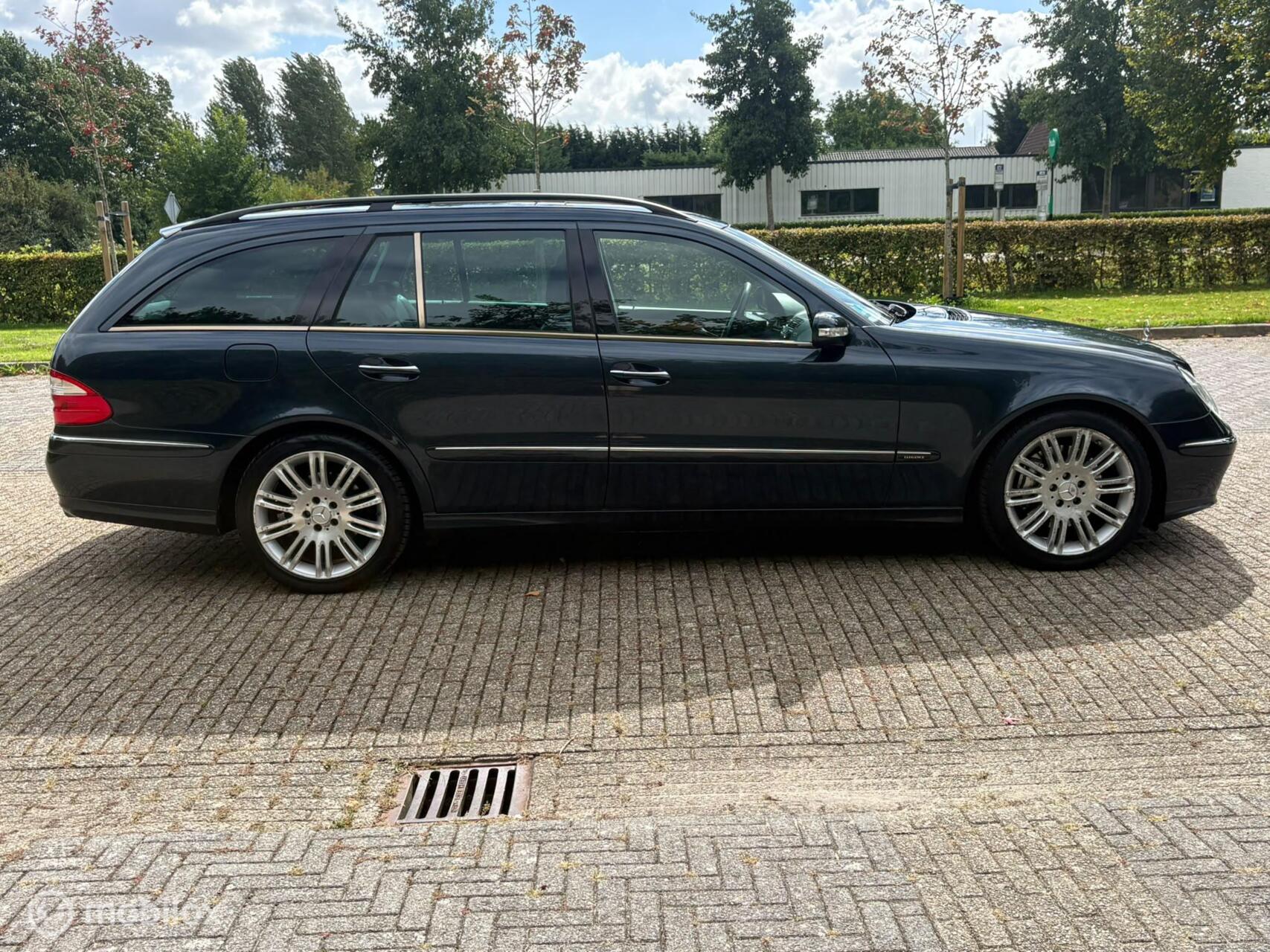 Foto van Mercedes-Benz E 500