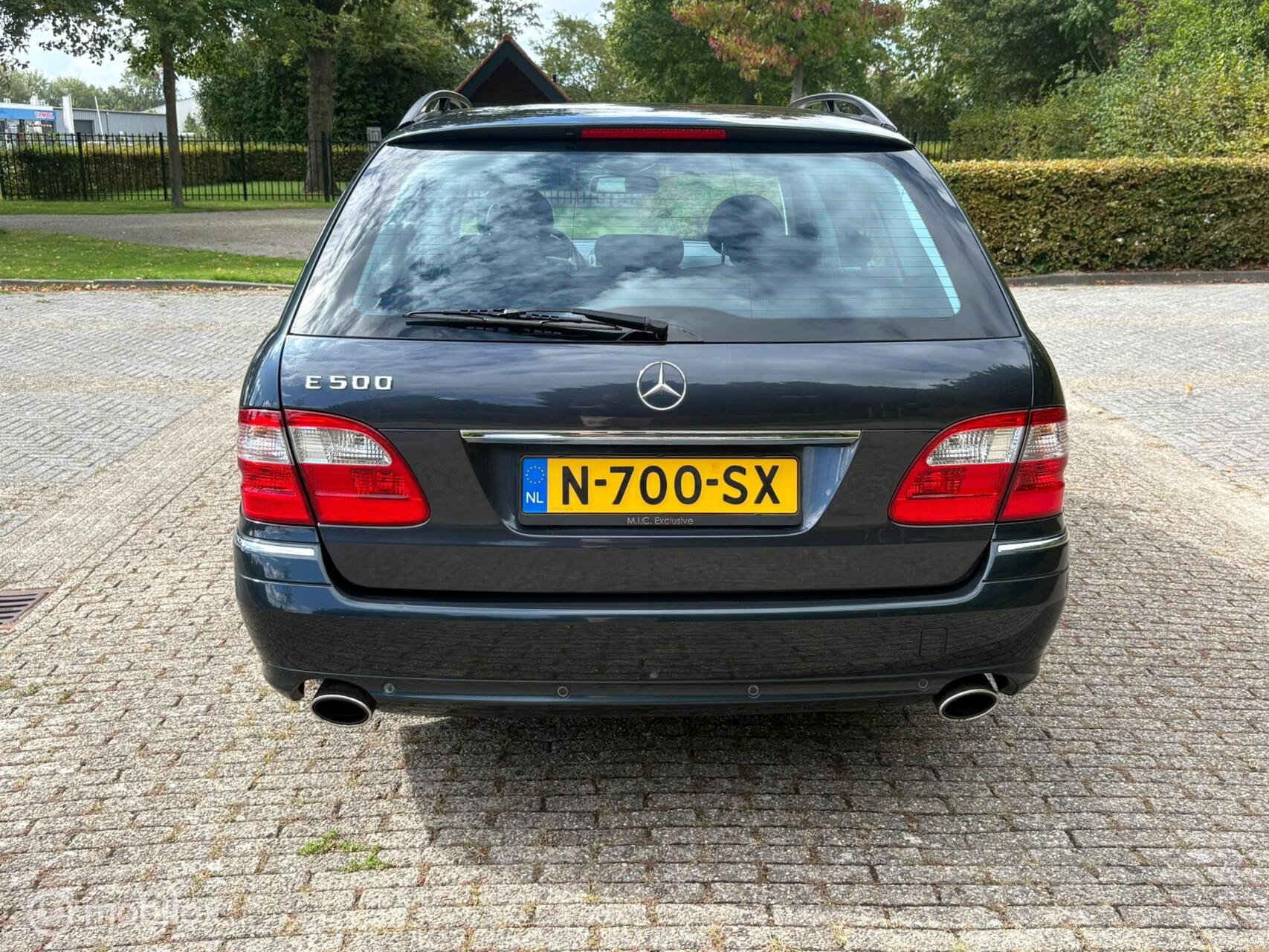 Foto van Mercedes-Benz E 500