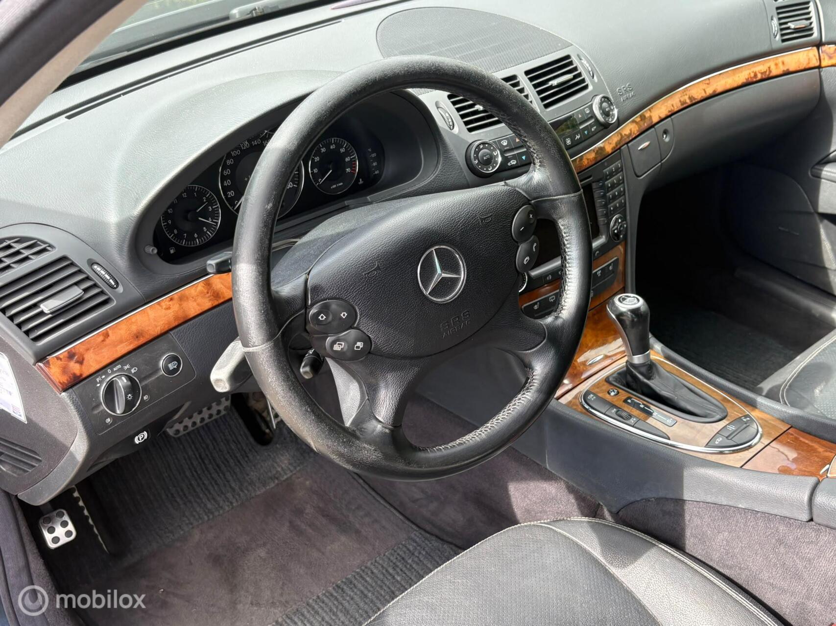 Foto van Mercedes-Benz E 500